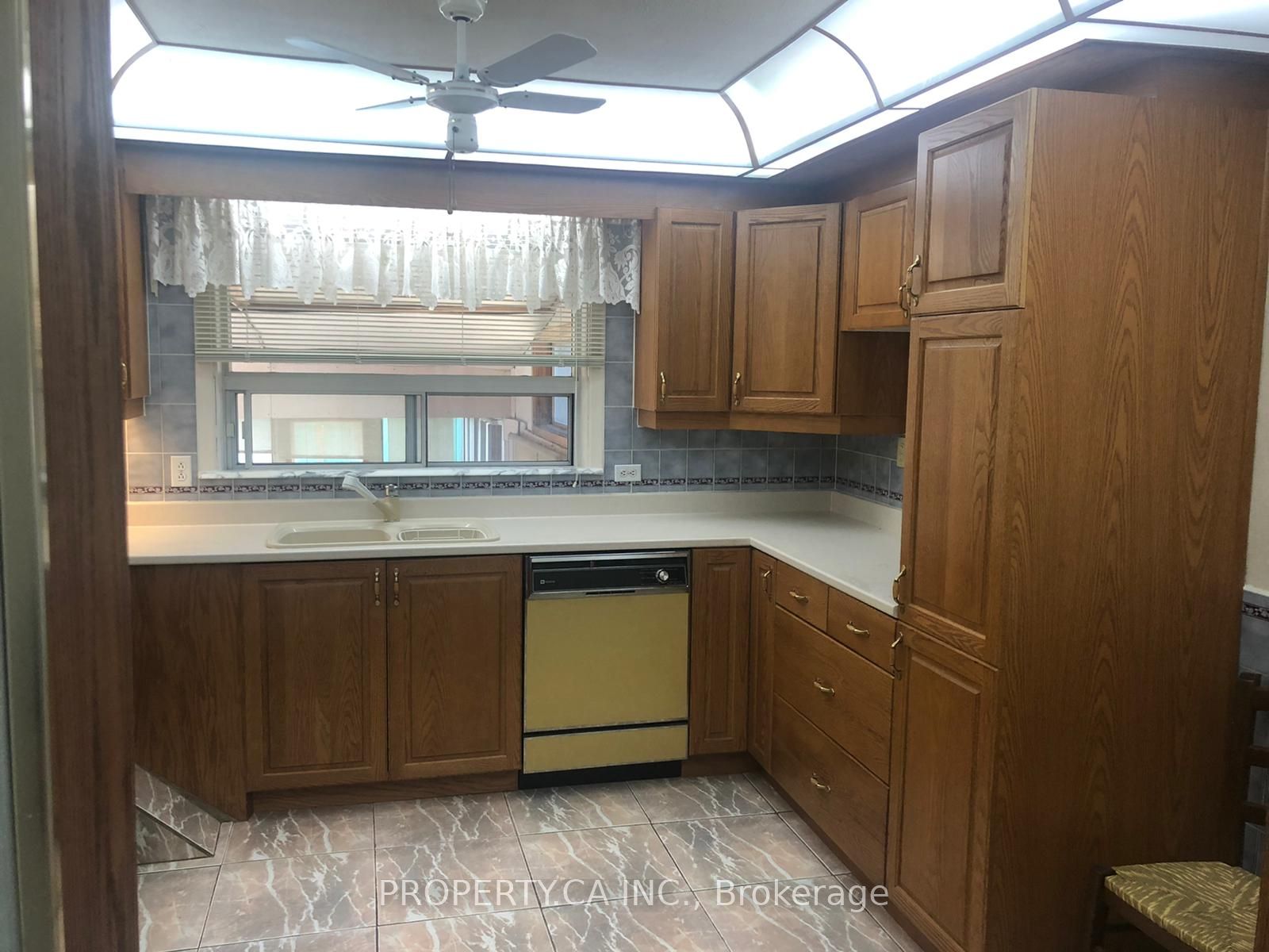 Unit Upper - 113 Westhumber Boulevard, Etobicoke 5