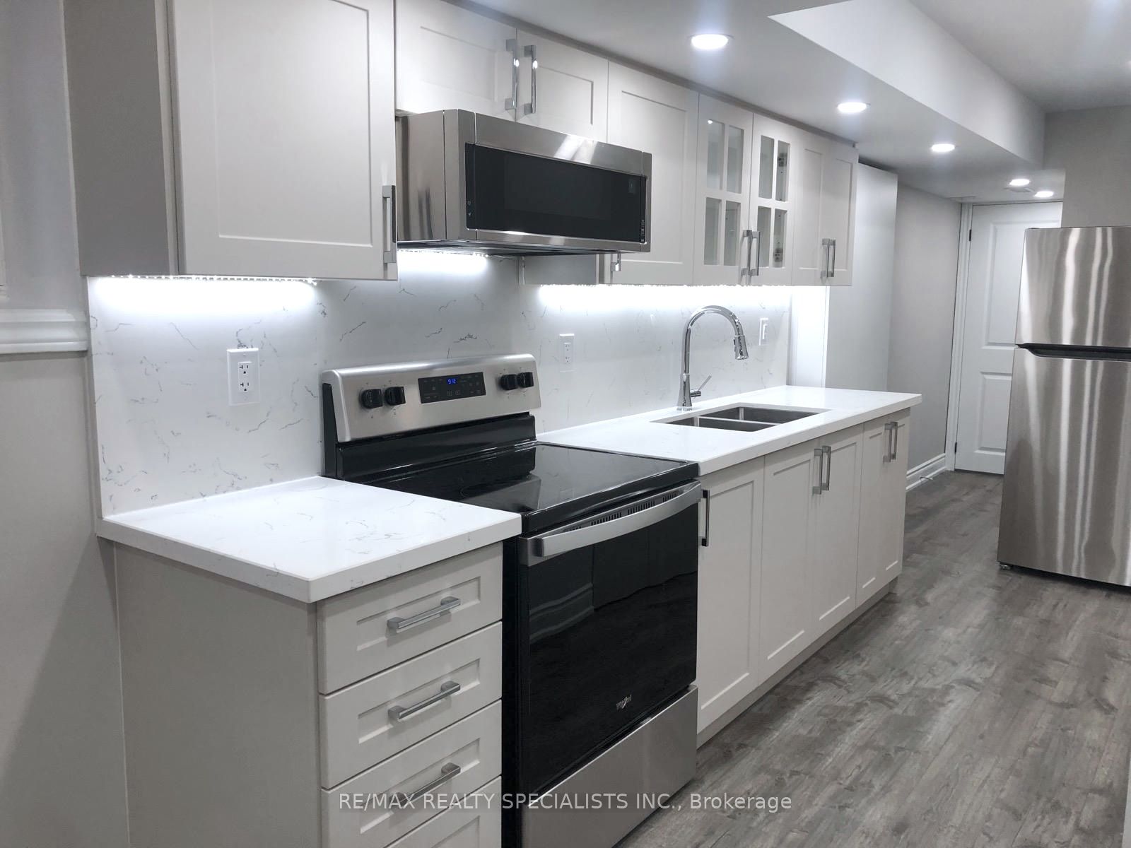 Unit Bsmt - 471 Violet Gate, Milton 2