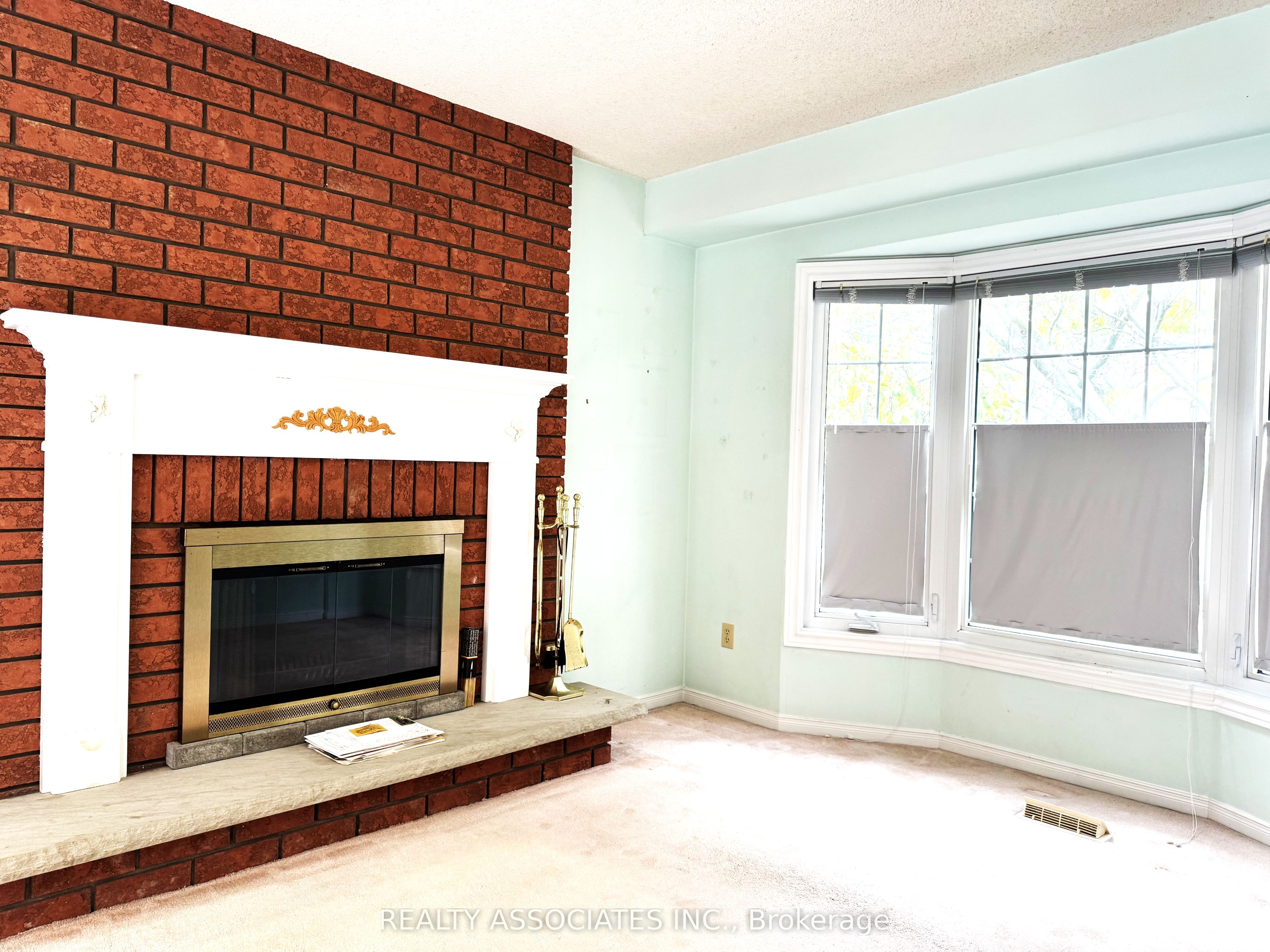 5577 Haddon Hall Road, Mississauga 5