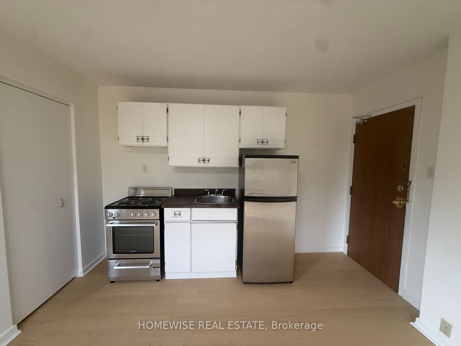 Unit 301 - 5 High Park Boulevard, Toronto 3