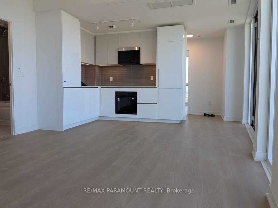 Unit 1609 - 209 Steeles Avenue W, Brampton 2