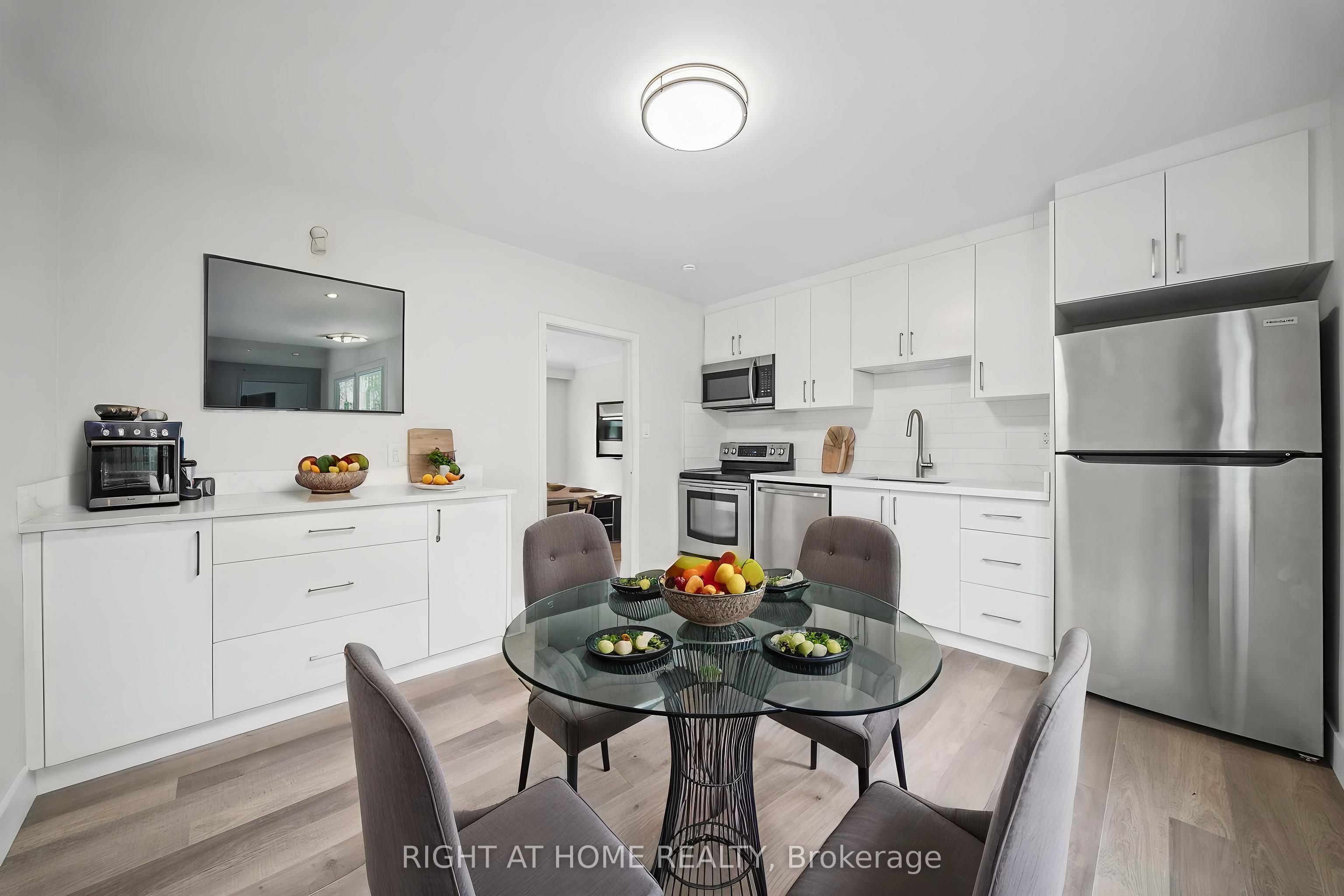 Unit 3 - 32 Vanevery Street, Etobicoke 2