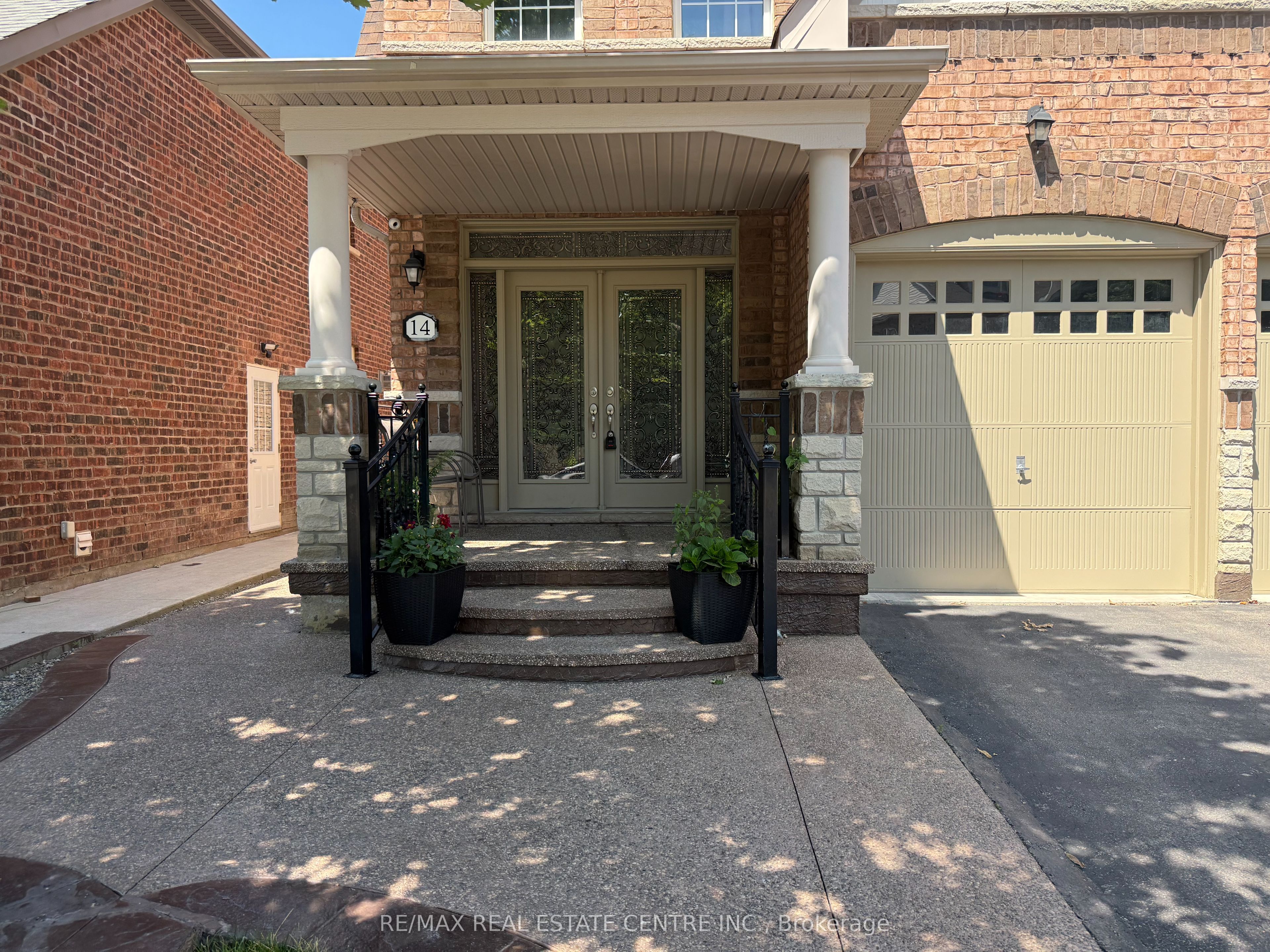 14 Twistleton Street, Caledon 2