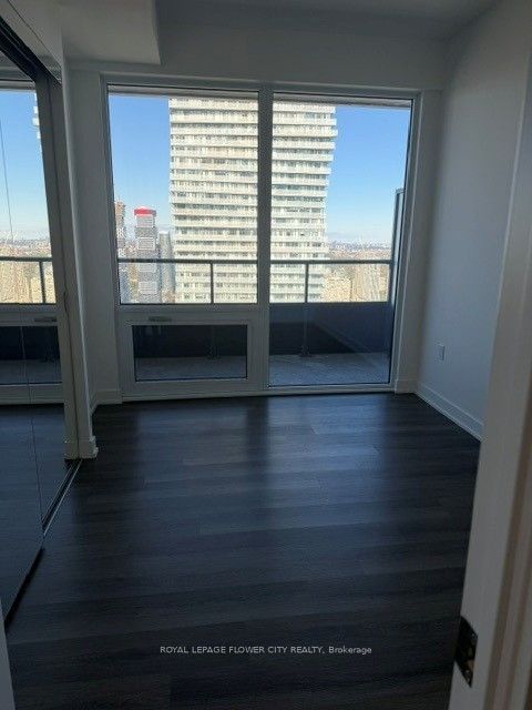 Unit 4805 - 448 Burnhamthorpe Road W, Mississauga 5