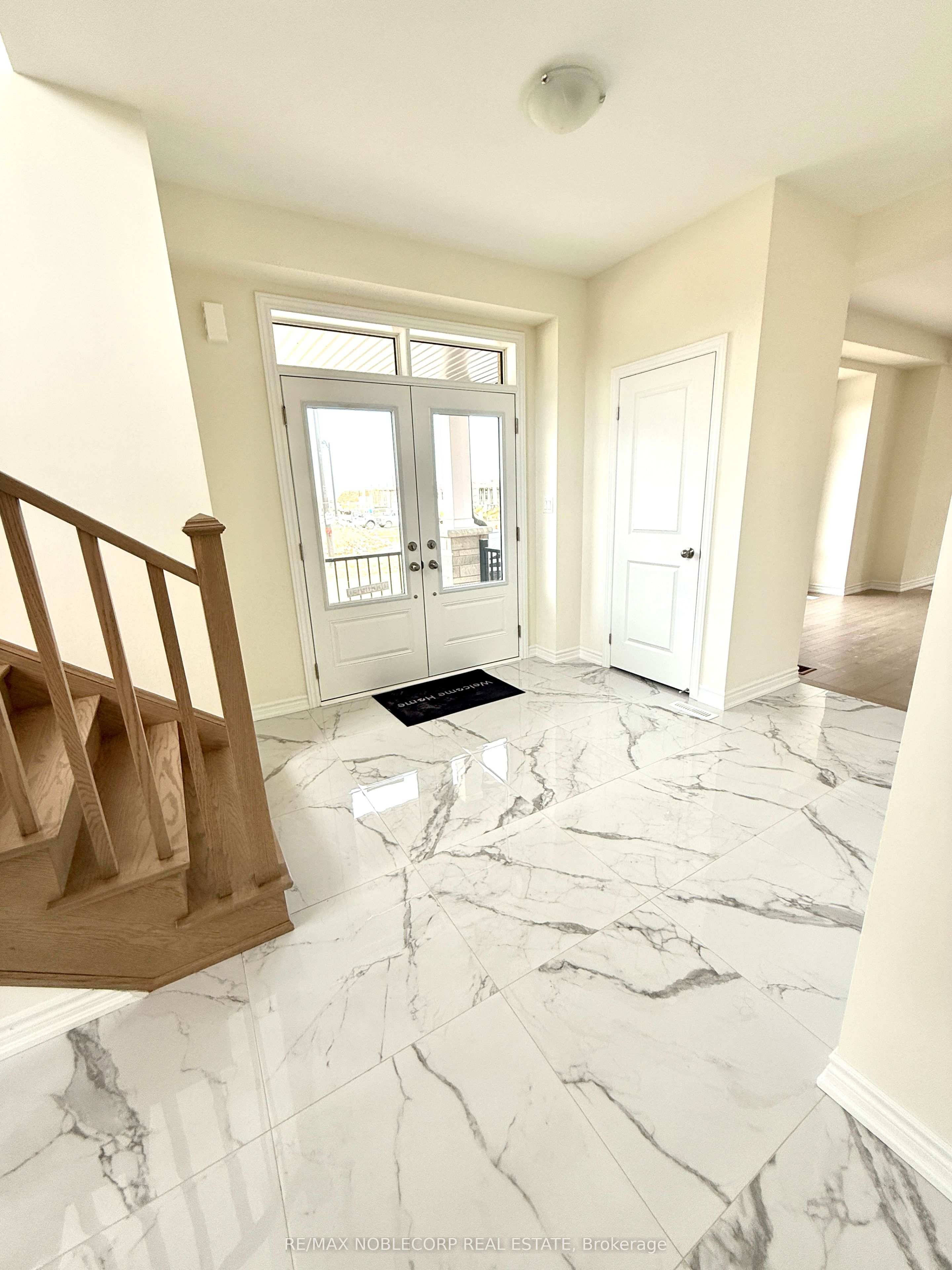 45 Arnold Circle, Brampton 3