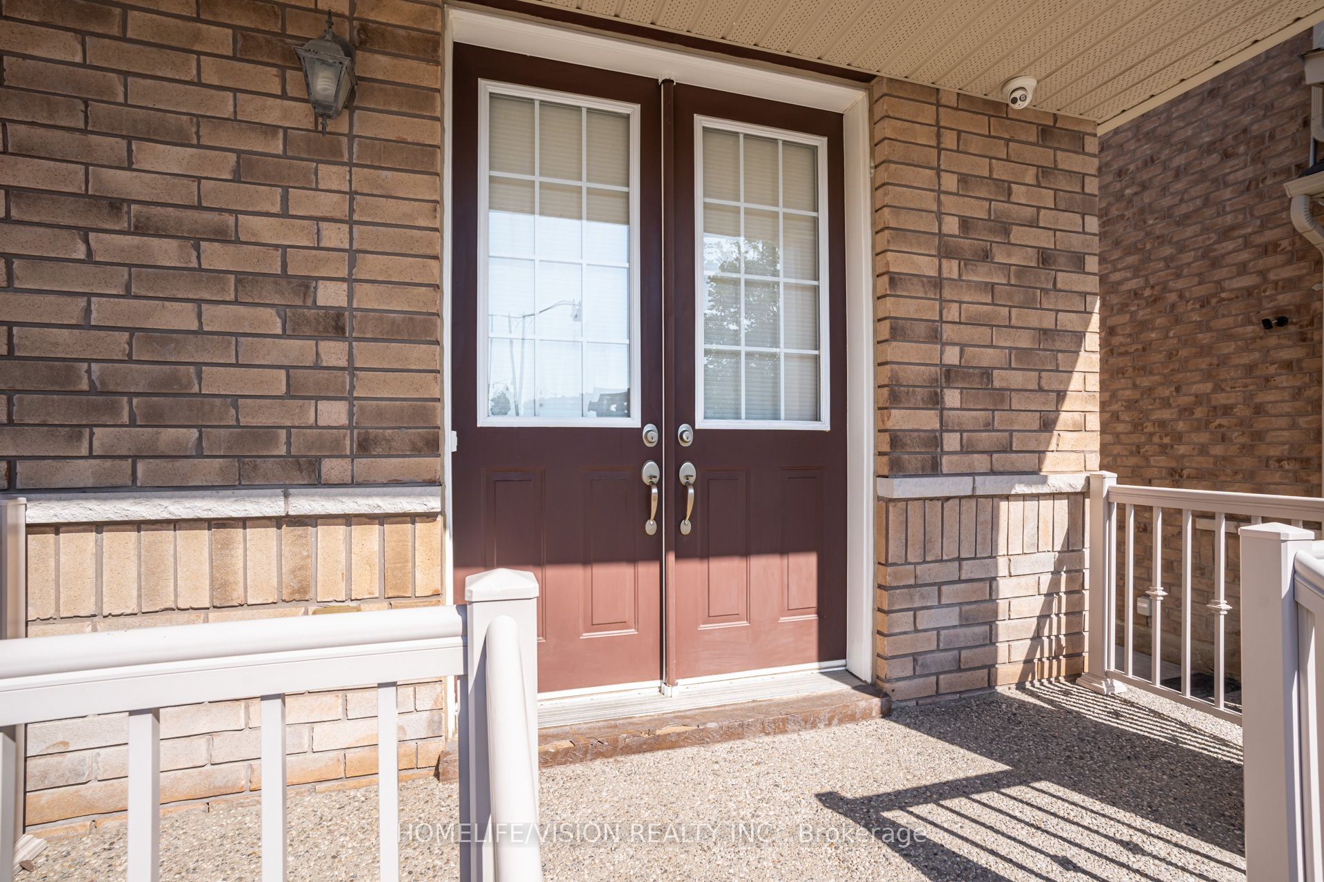 383 Royal West Drive, Brampton 2