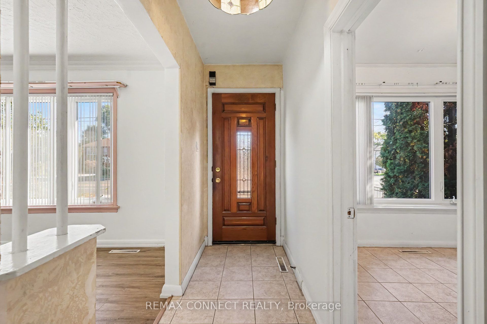 656 Browns Line, Etobicoke 2