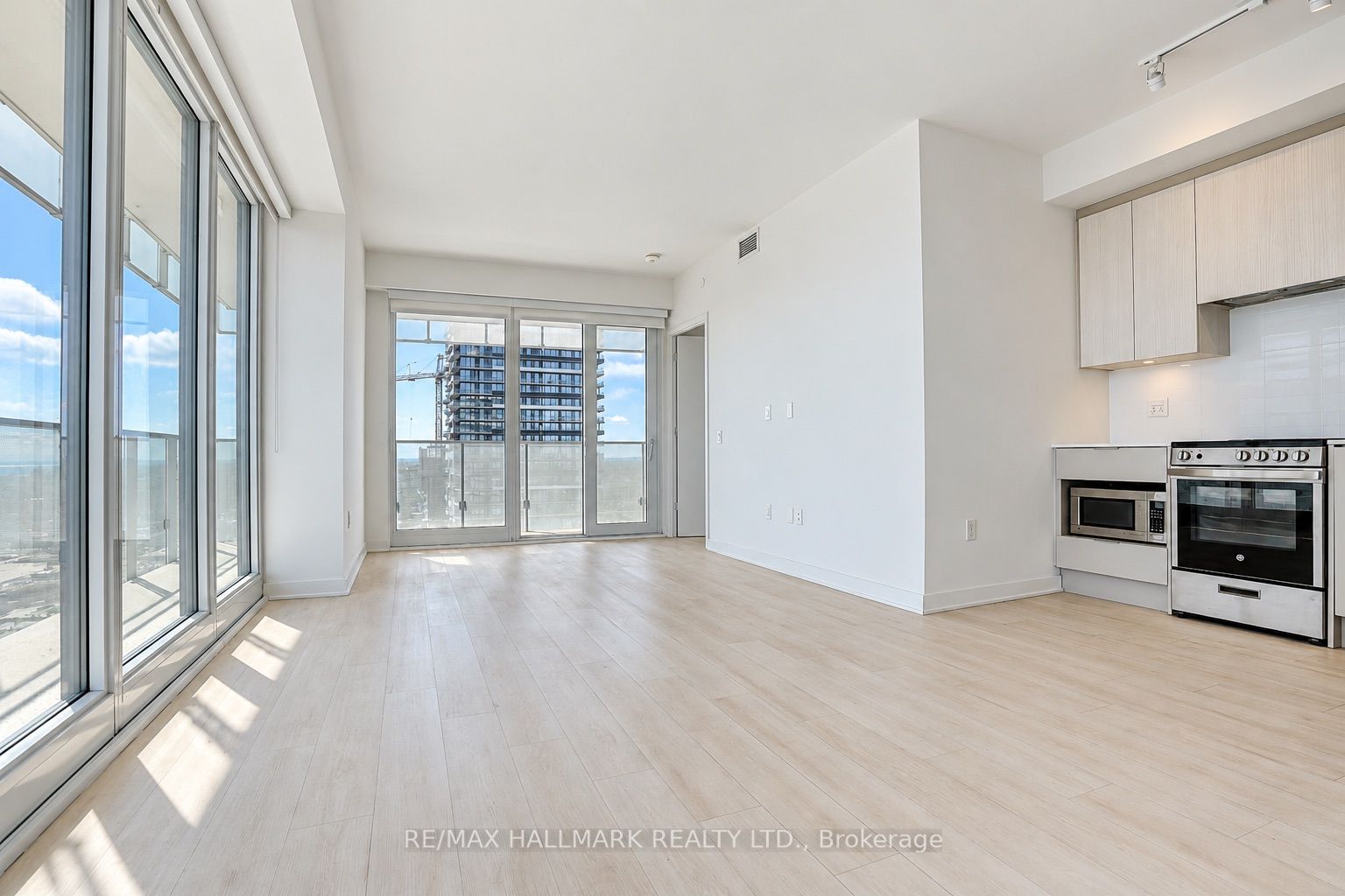 Unit 5504 - 3900 Confederation Parkway, Mississauga 3