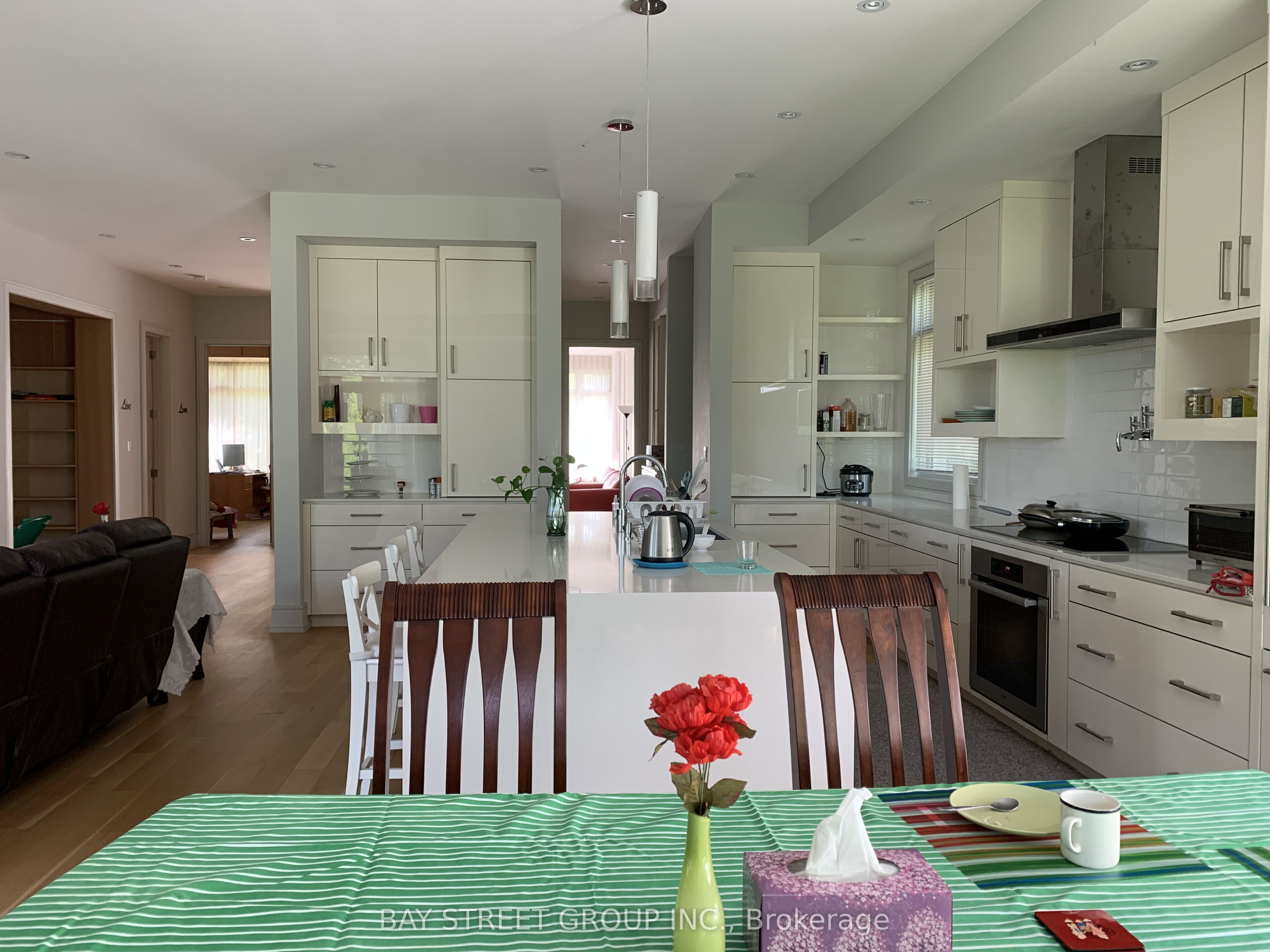 6 Bemersyde Drive, Etobicoke 5