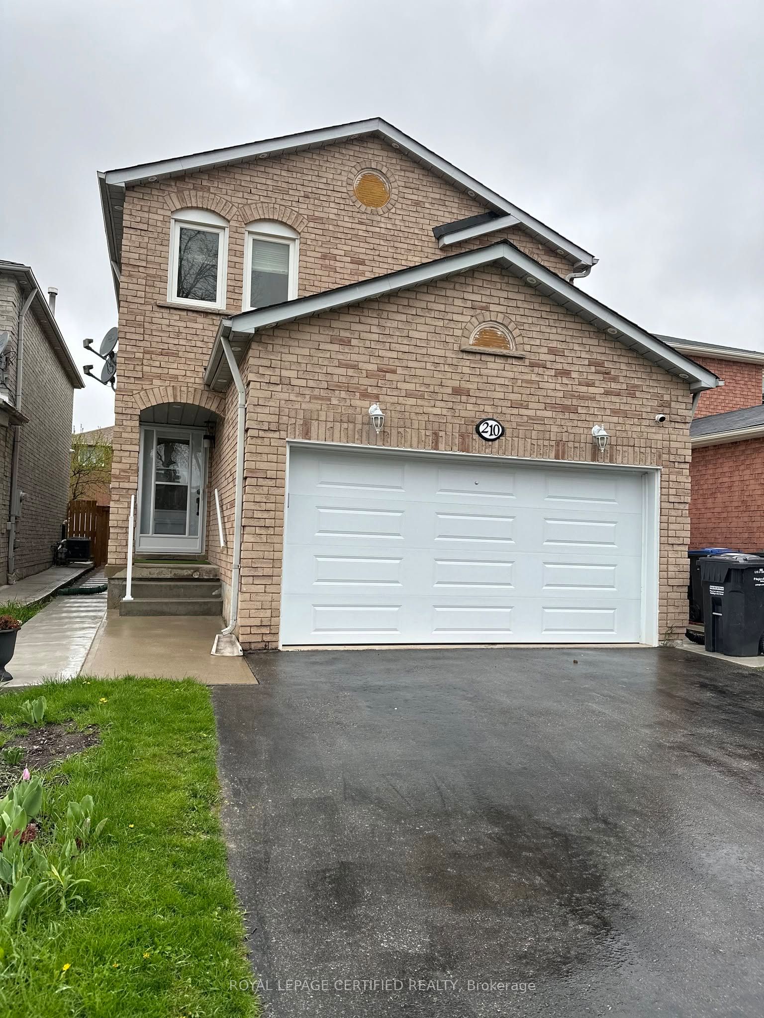 Unit Main - 210 Ecclestone Drive, Brampton 2