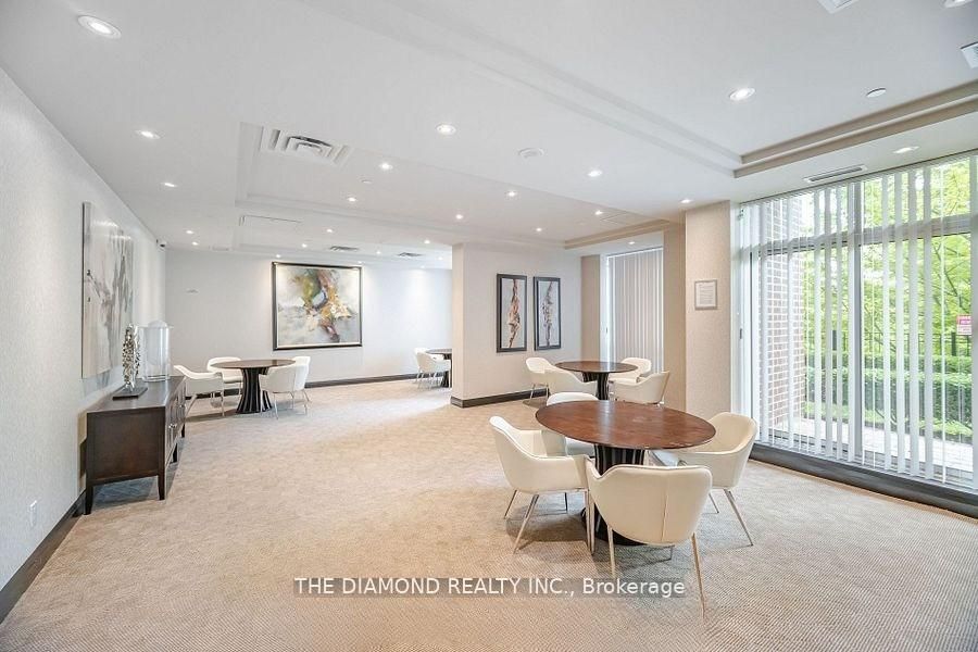 Unit 308 - 3 Michael Power Place, Etobicoke 3