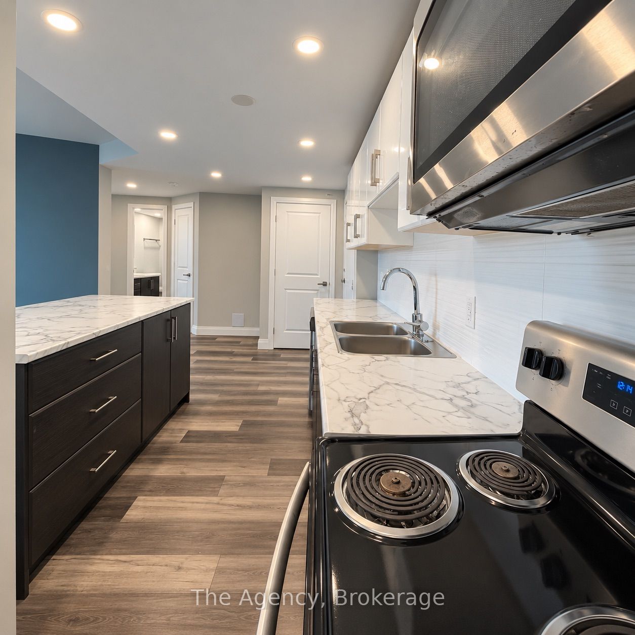 Unit 812 - 2200 Sherobee Road, Mississauga 5