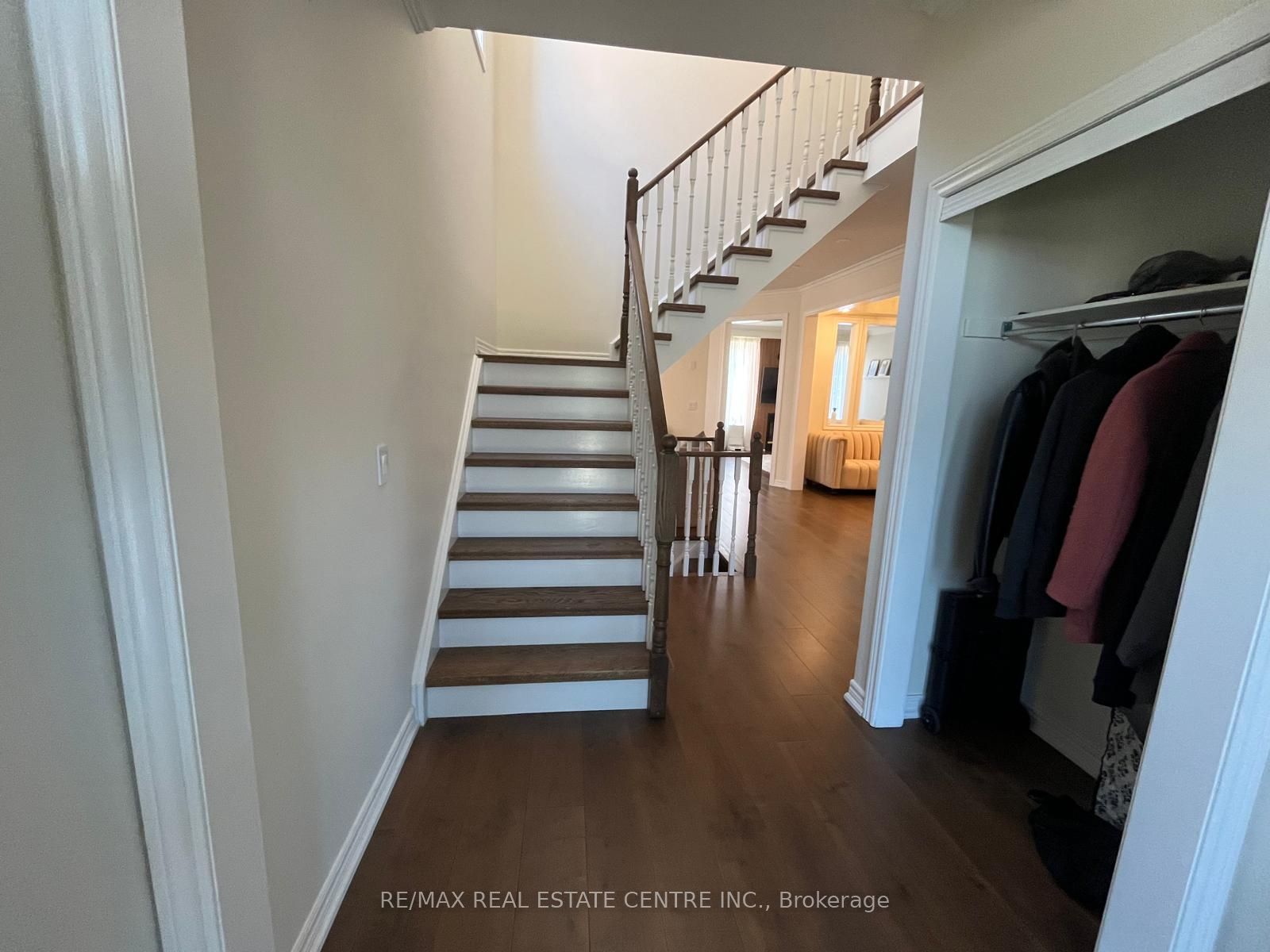 3570 Fountain Park Avenue, Mississauga 5