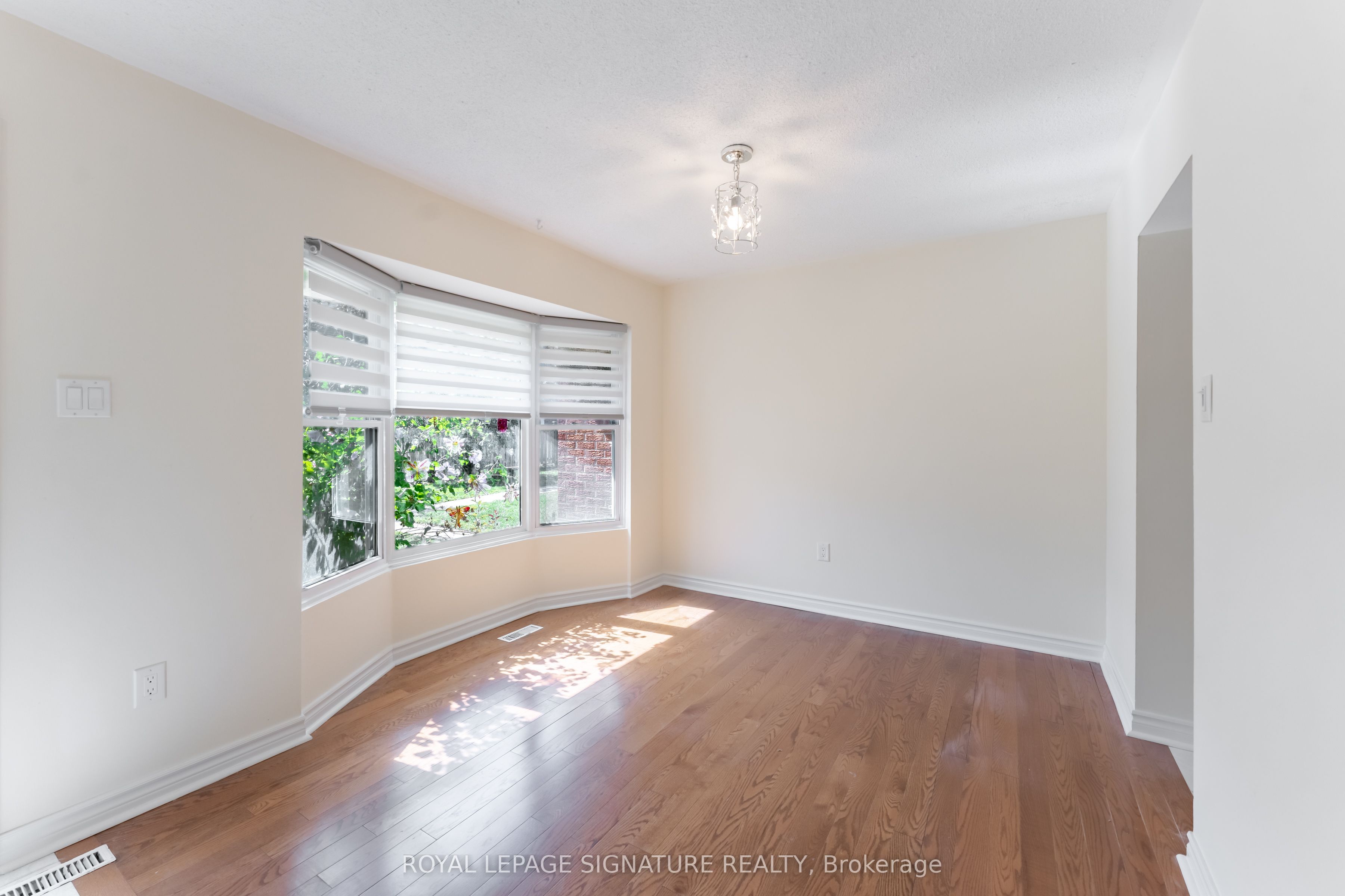 Unit 40 - 2825 Gananoque Drive, Mississauga 2