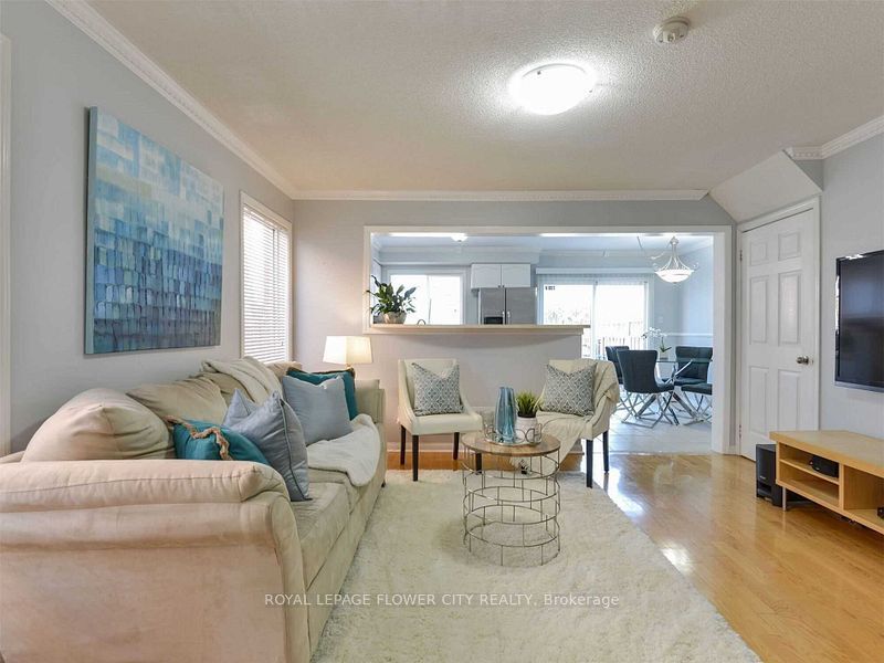 43 Garibaldi Drive, Brampton 5