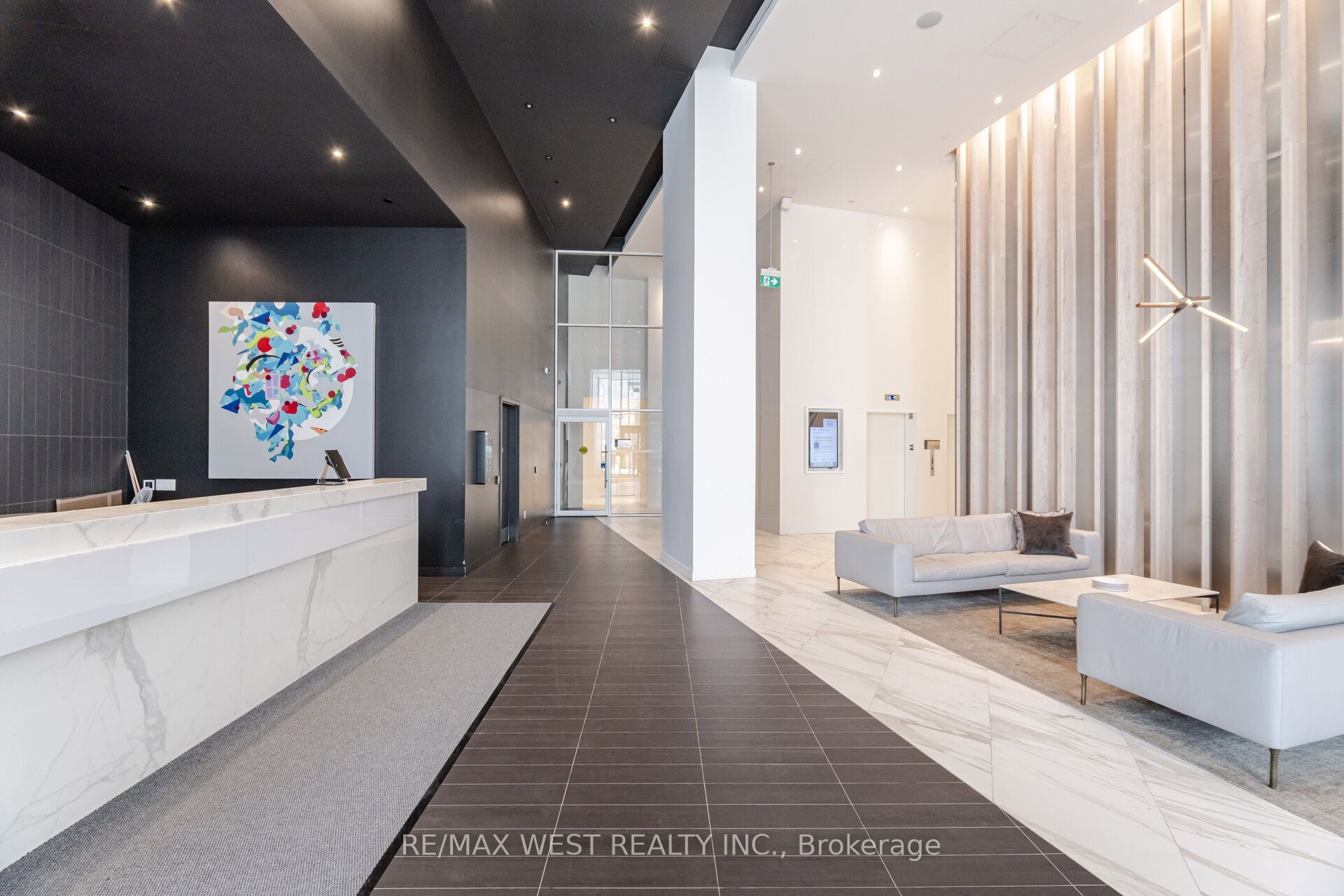 Unit 5104 - 3900 Confederation Parkway, Mississauga 3