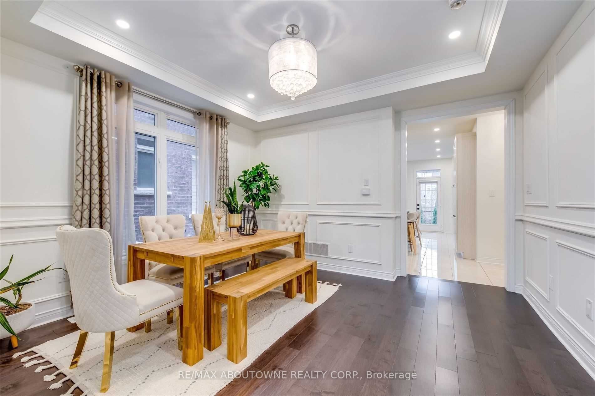 3115 Carding Mill Trail, Oakville 5