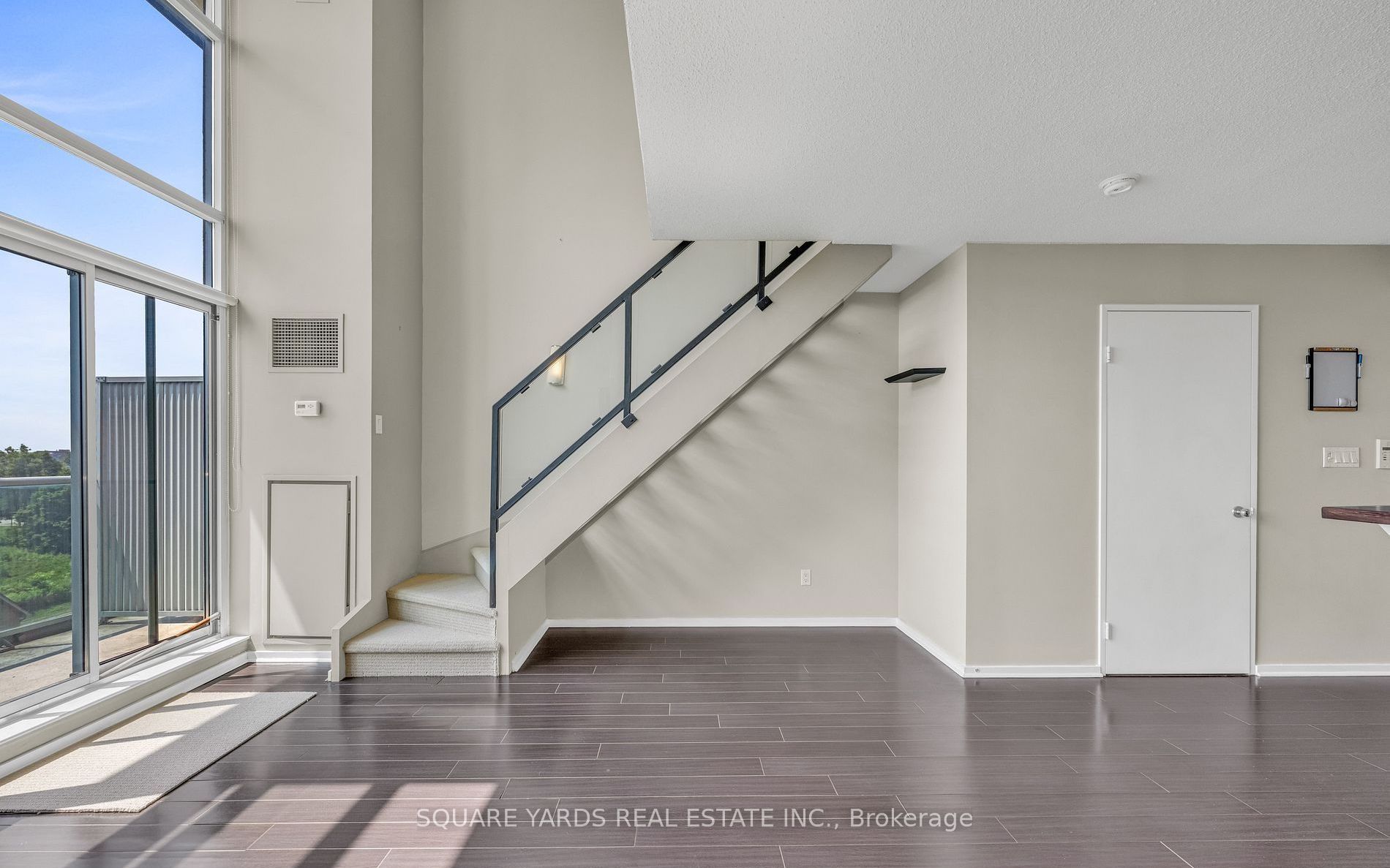 Unit 412 - 200 Manitoba Street, Etobicoke 3