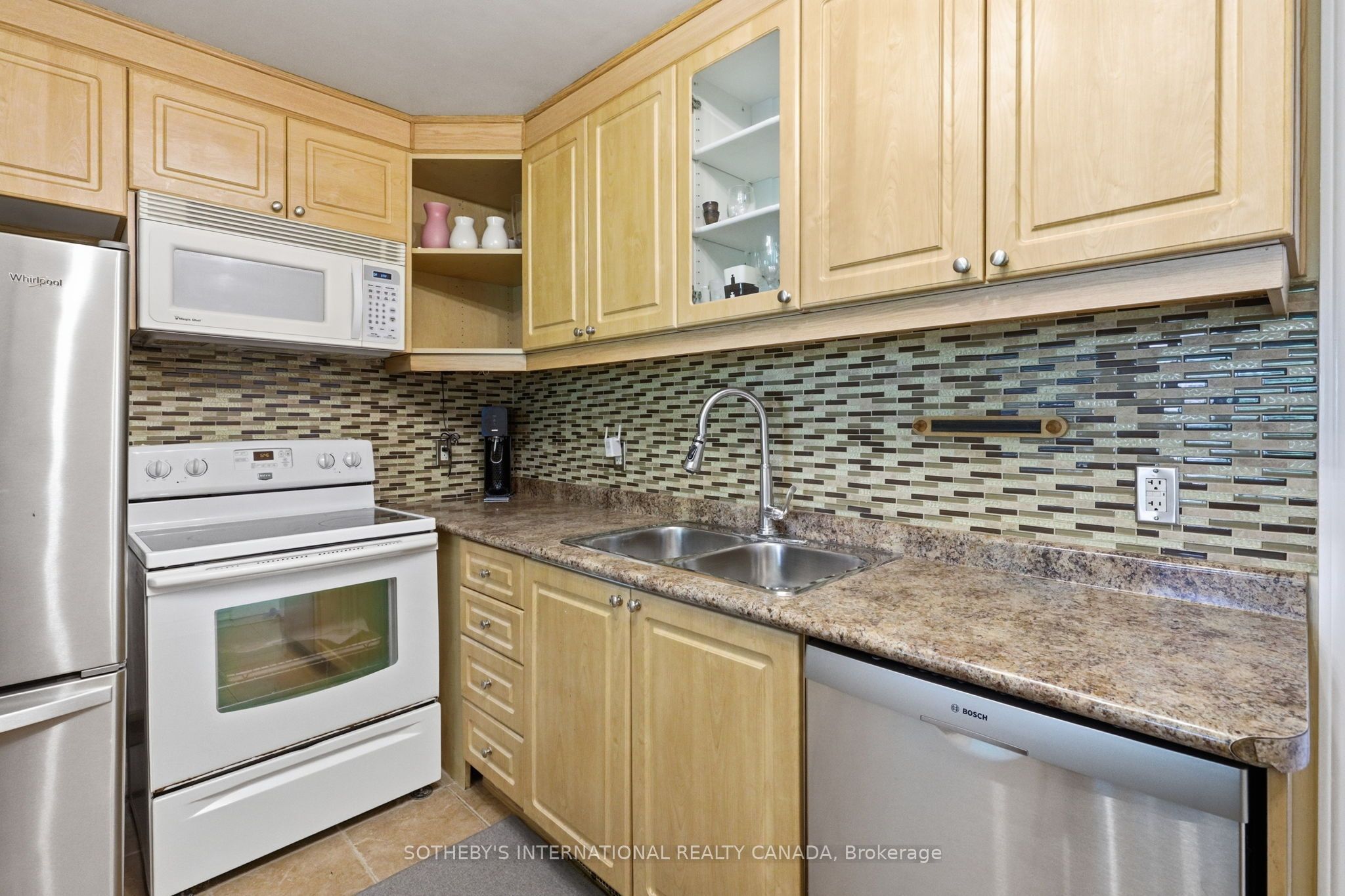 26 Magwood Court, Toronto 5