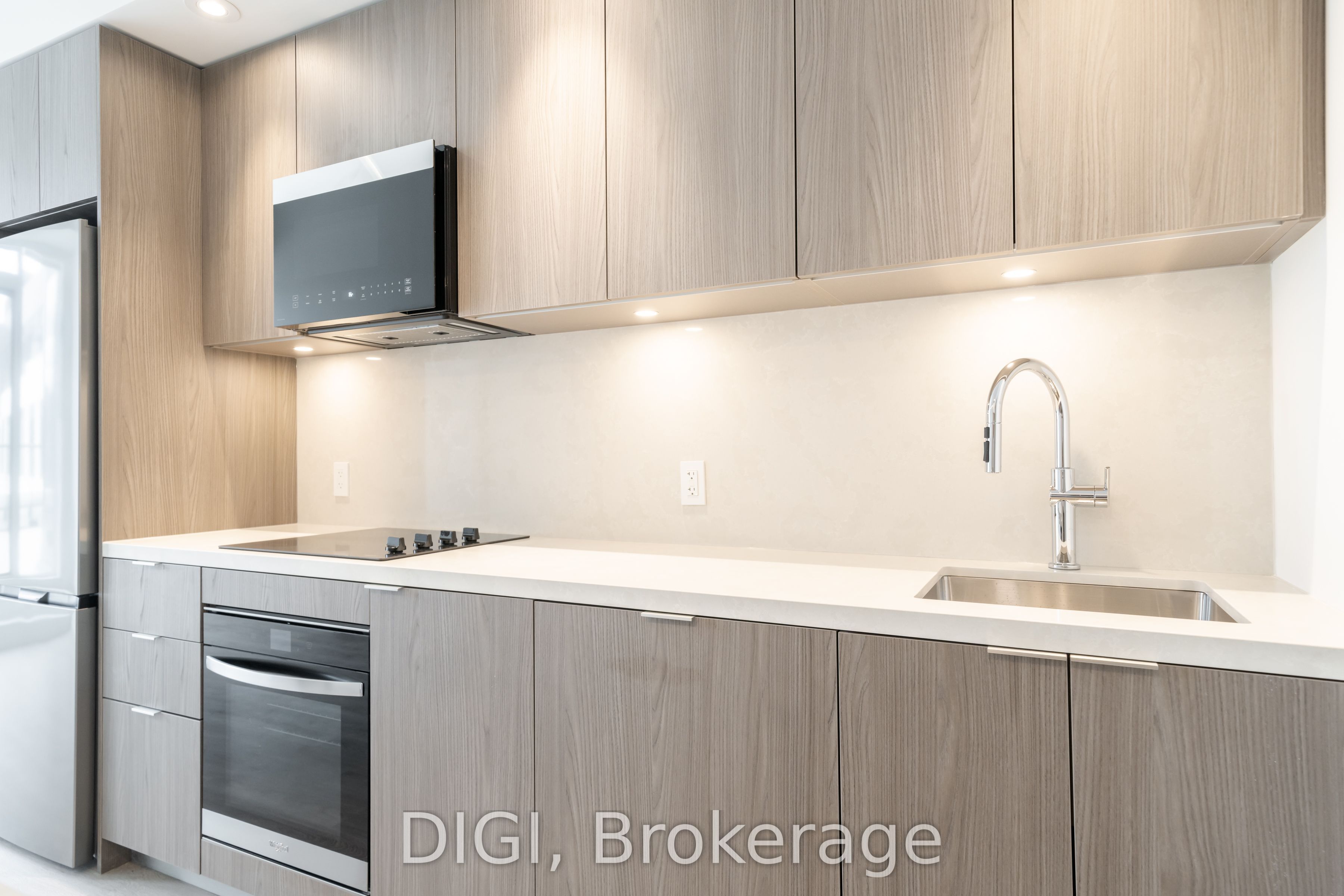 Unit W426 - 485 Perth Avenue, Toronto 5