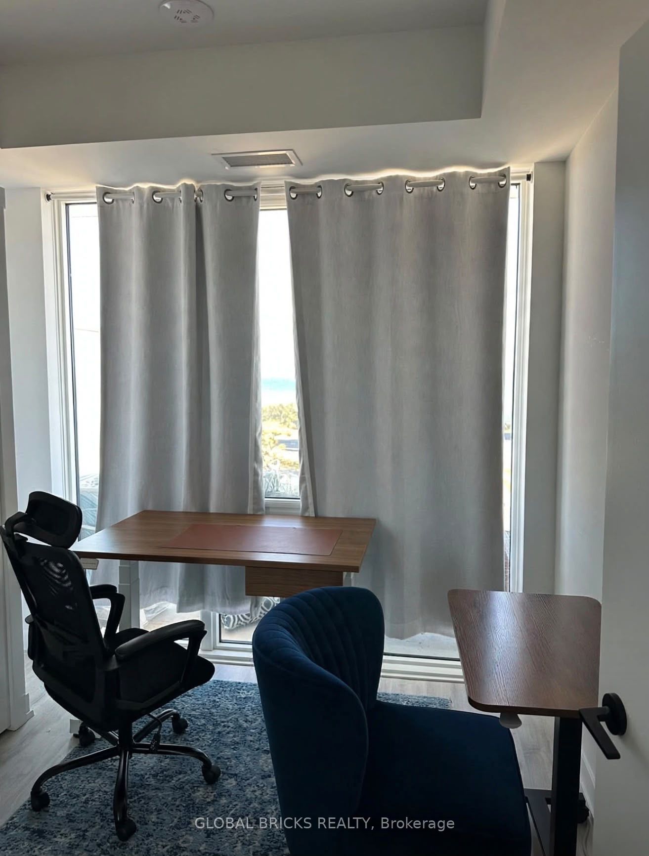 Unit 1310 - 220 Missinnihe Way, Mississauga 3