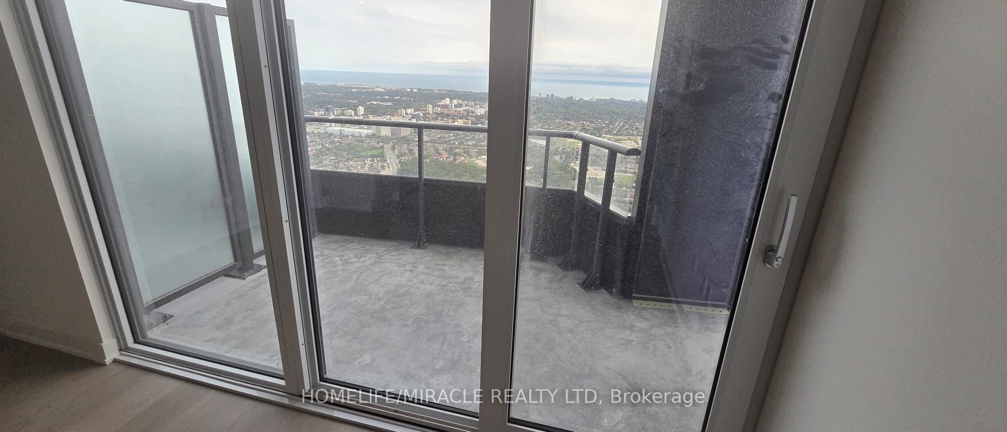 Unit 7509 - 448 Burnhamthorpe Road W, Mississauga 5