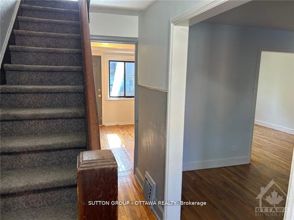 50 Armstrong Street, Ottawa 2