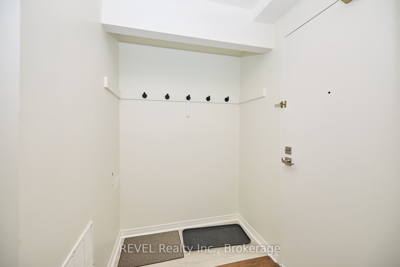 Unit 19 - 117 WILLSON Road, Welland 4