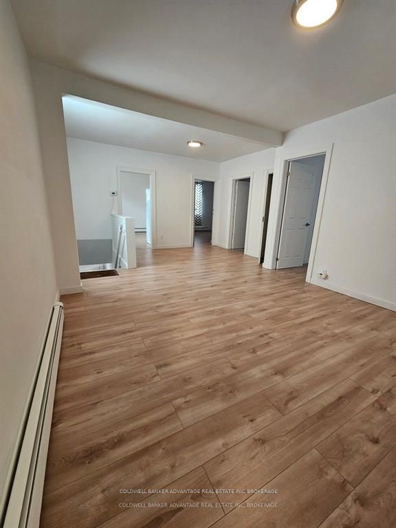 Unit upper - 832 KING Street, Port Colborne 5