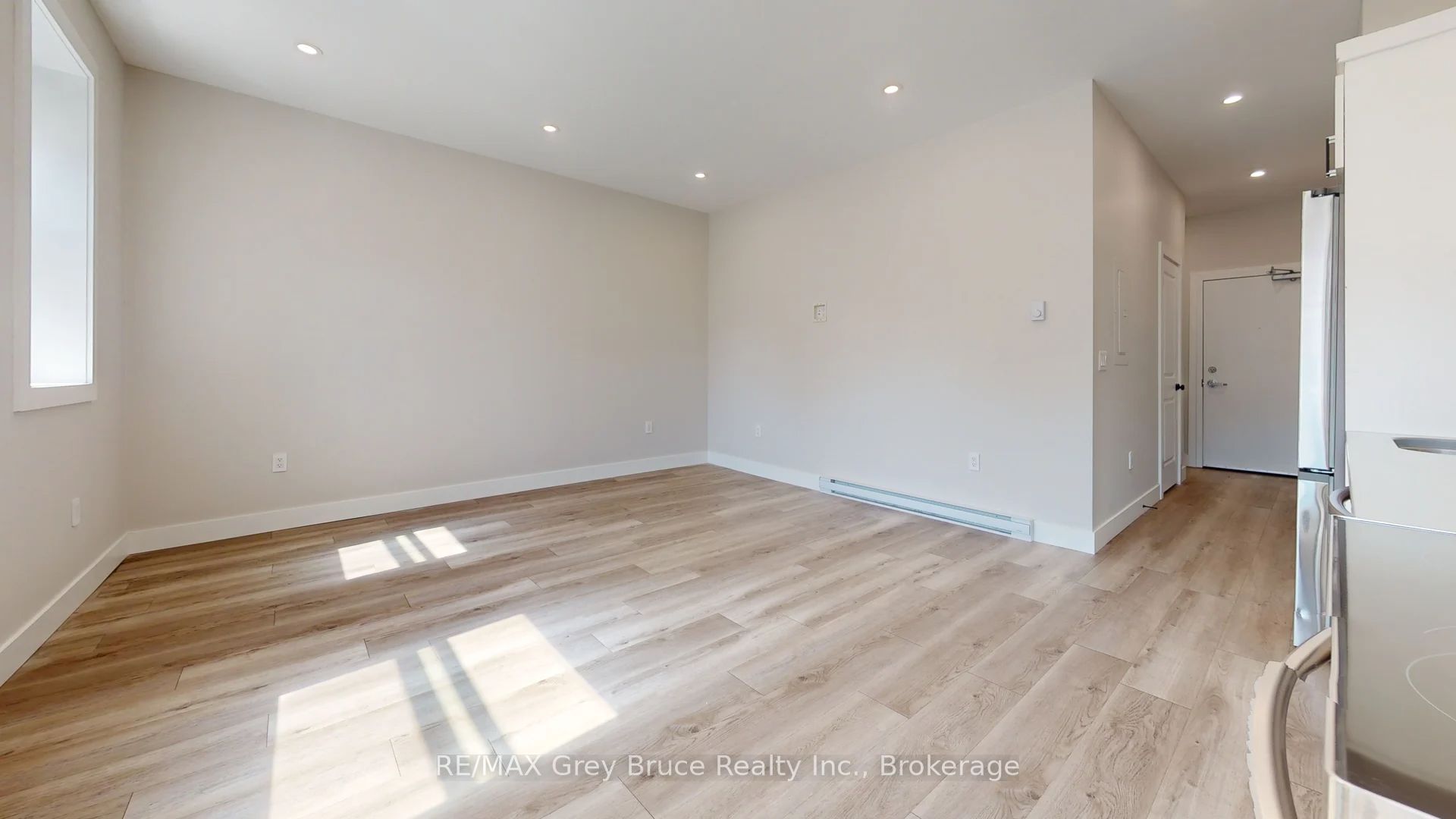 Unit Unit 7 - 39 1st Avenue S, Arran-Elderslie 4