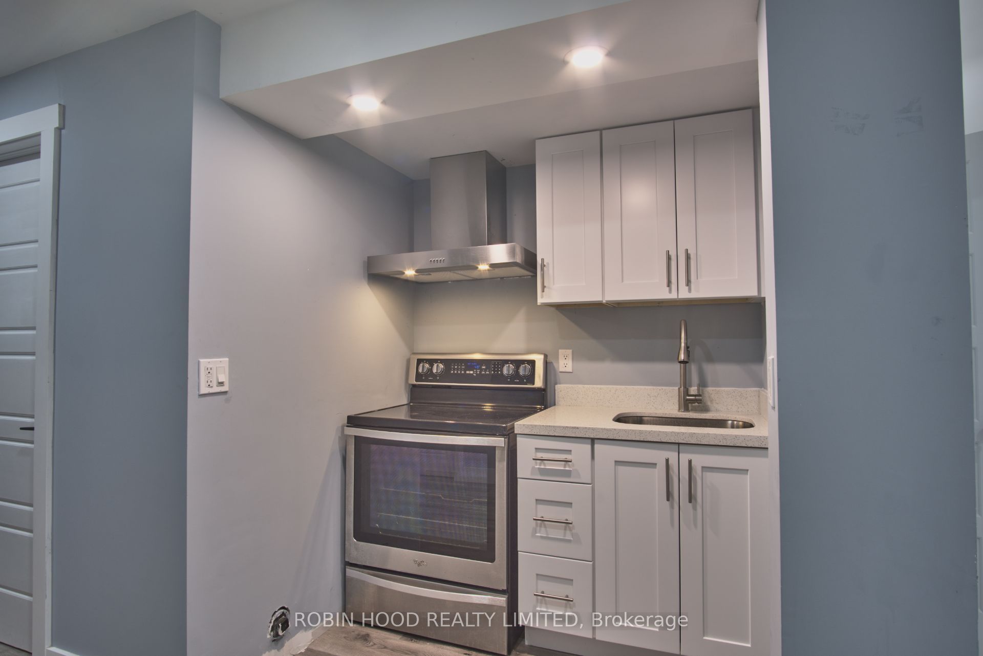Unit Lower - 201 Drenters Court, Guelph/Eramosa 3
