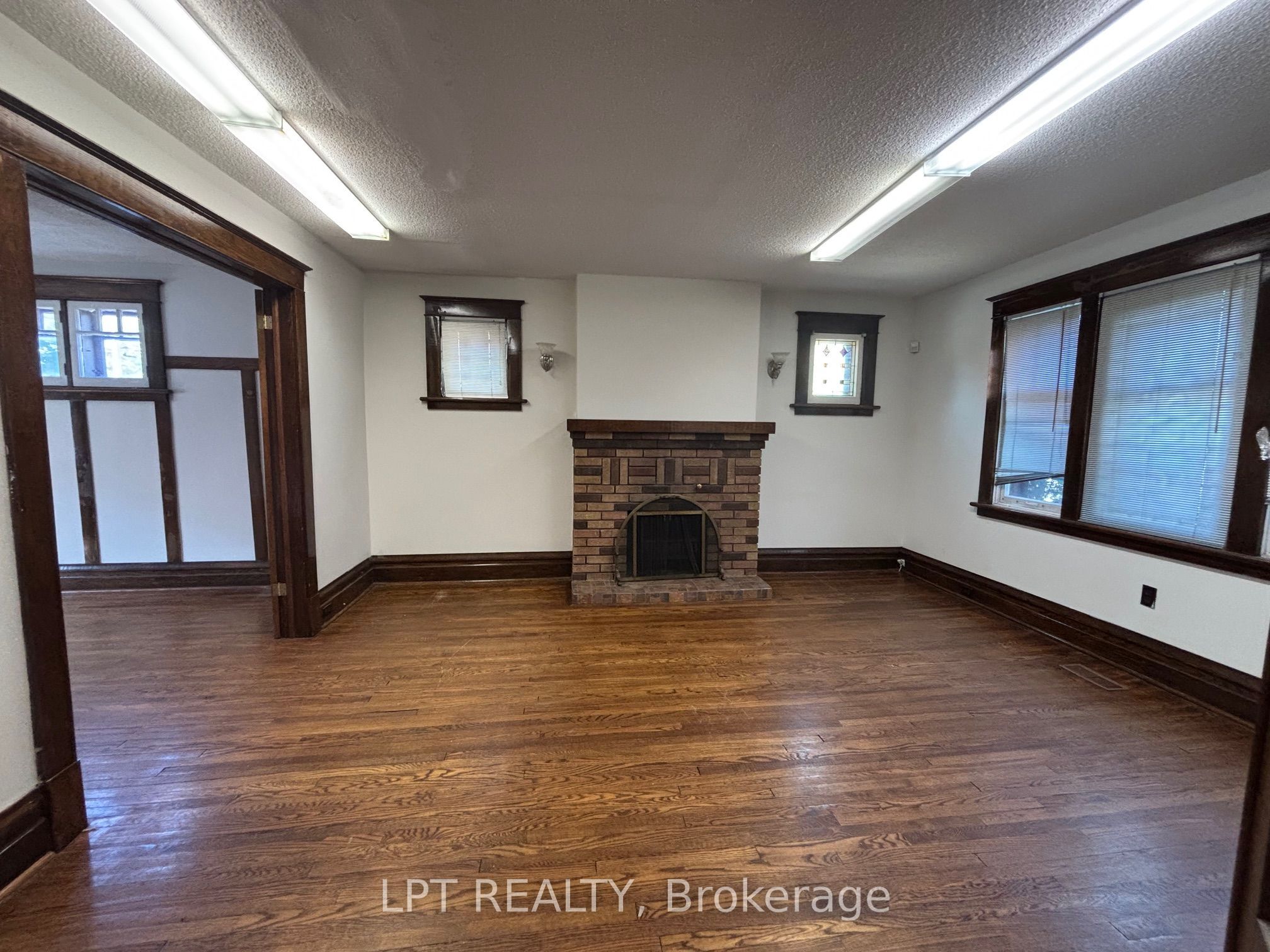 322 Waverley Street, Ottawa 5