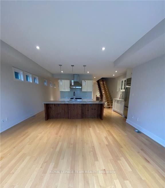 287 Kirchoffer Avenue, Ottawa 5