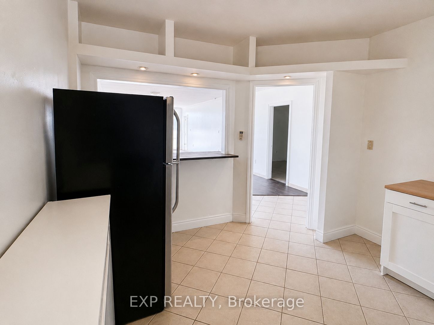 Unit 2 - 41 Geneva Street, St. Catharines 4