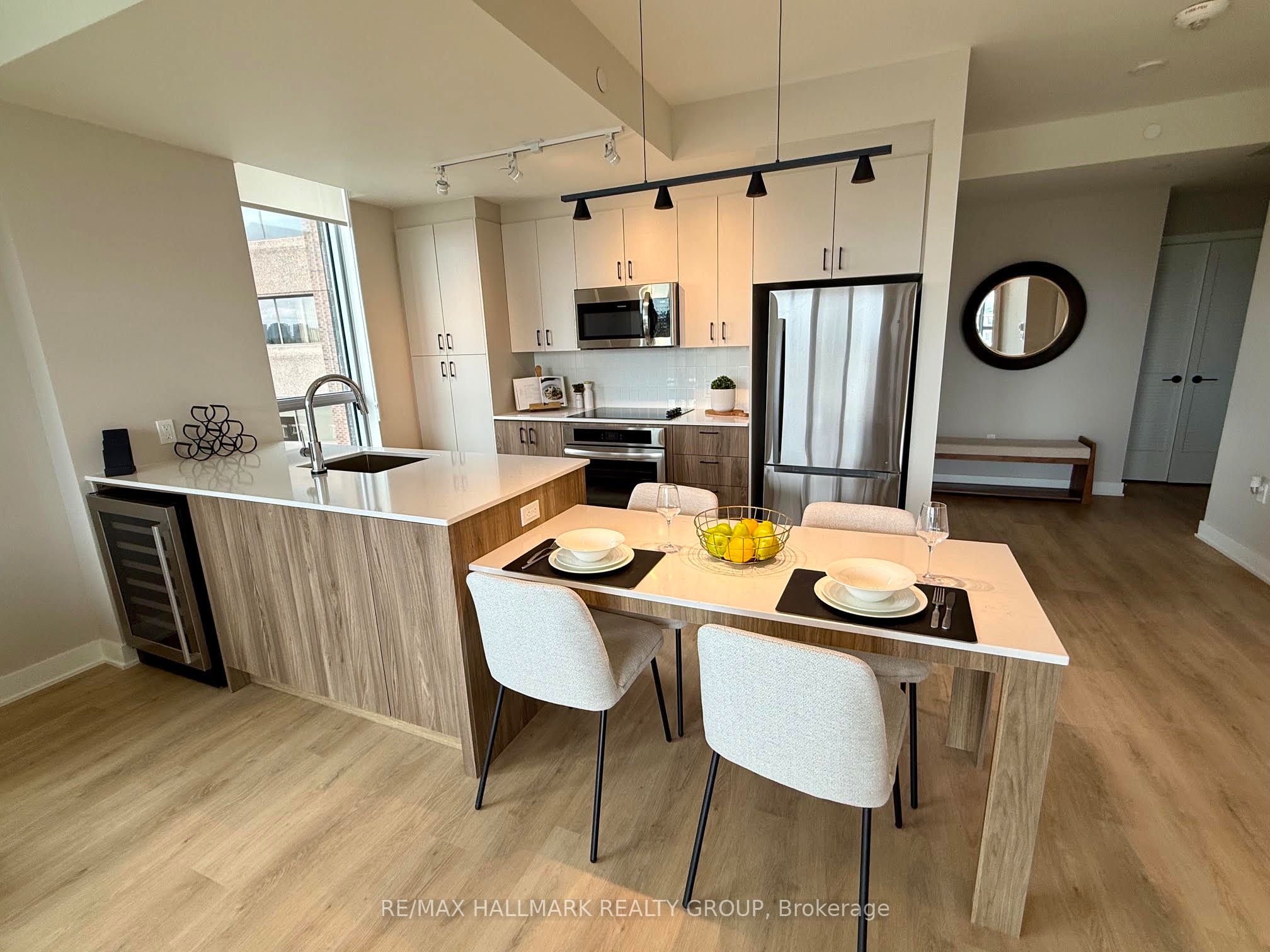 Unit 709 - 275 Carling Avenue, Ottawa 3