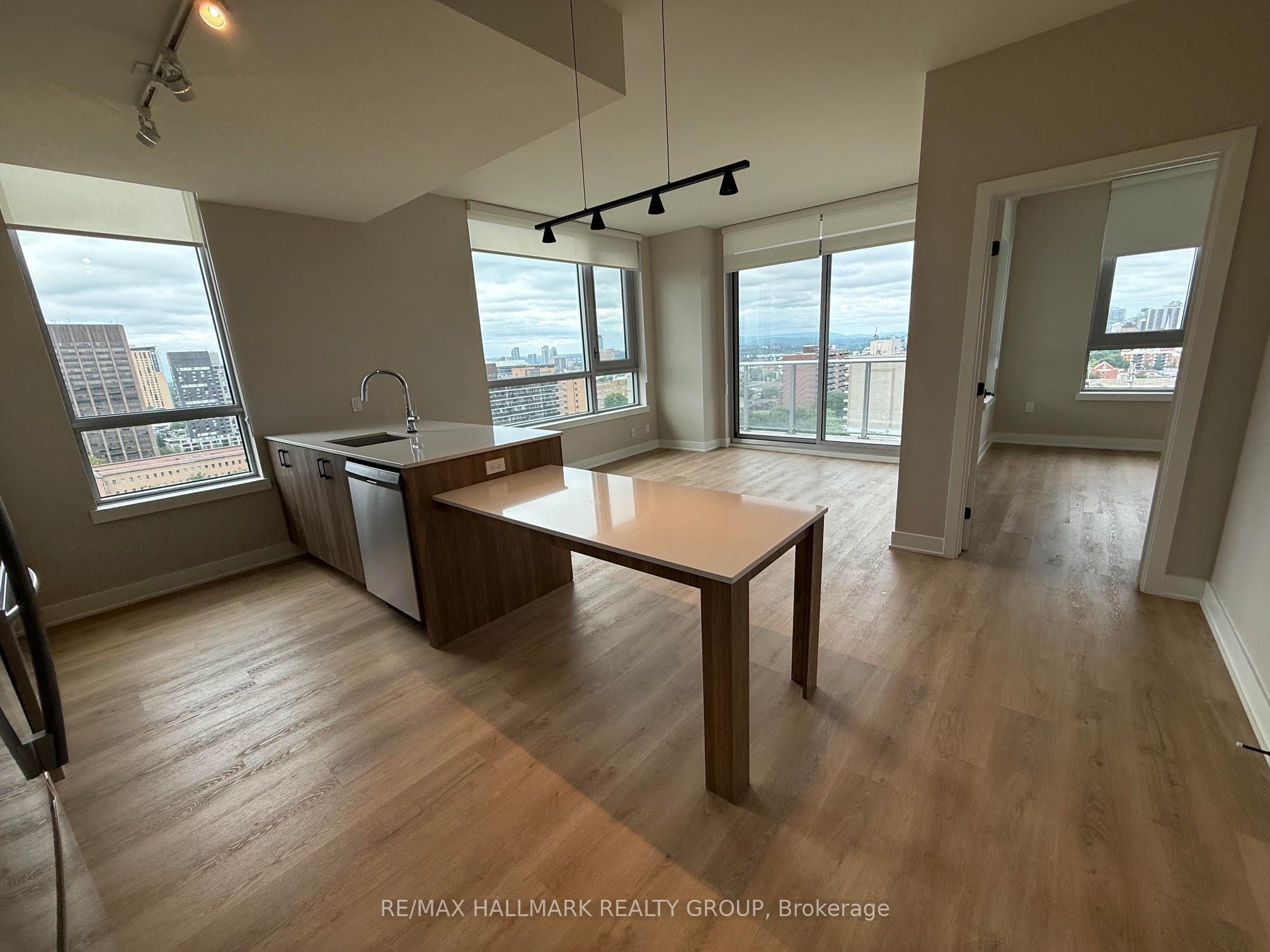 Unit 1207 - 275 Carling Avenue, Ottawa 2