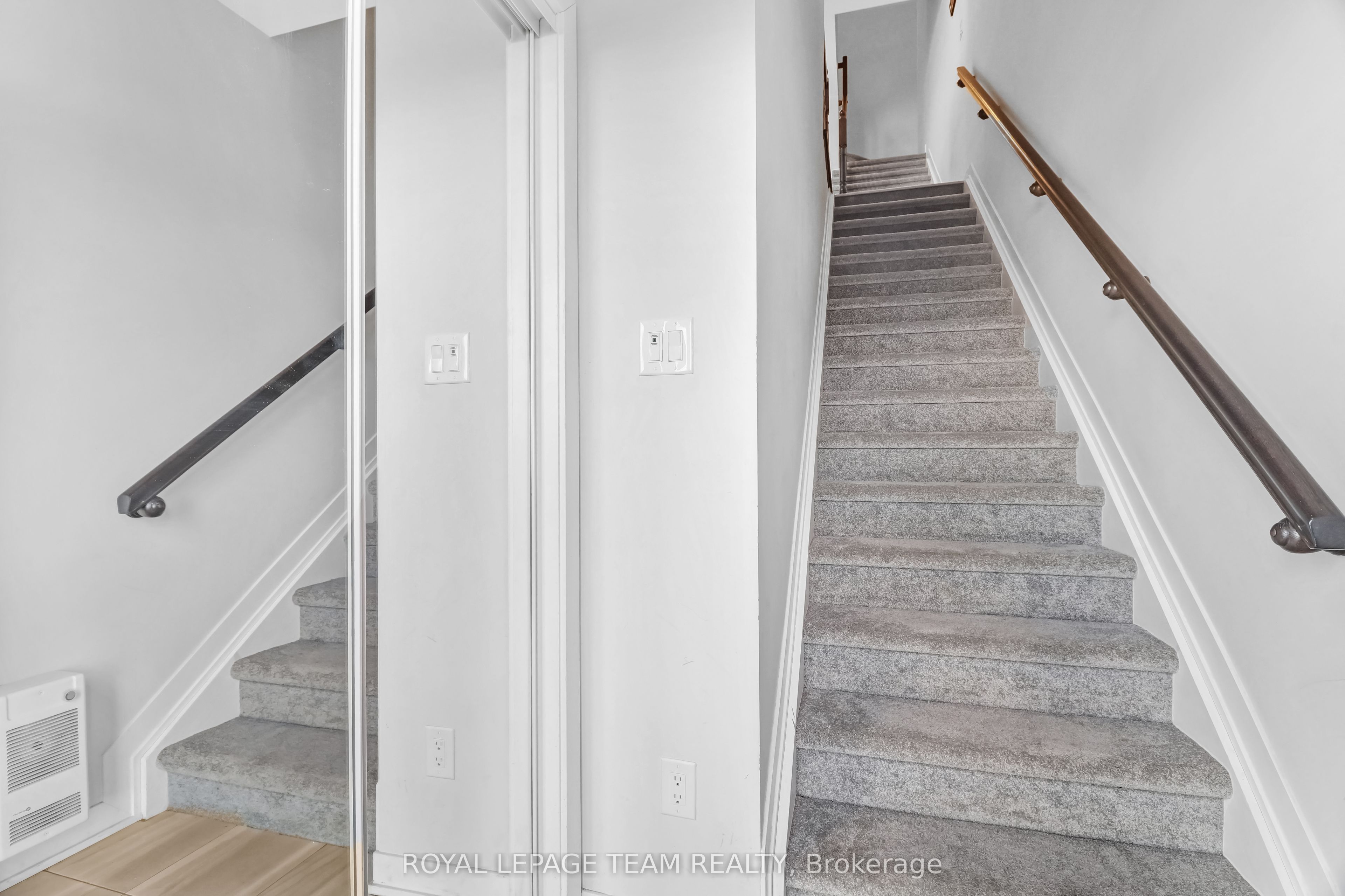 620 Parnian Private, Nepean 4