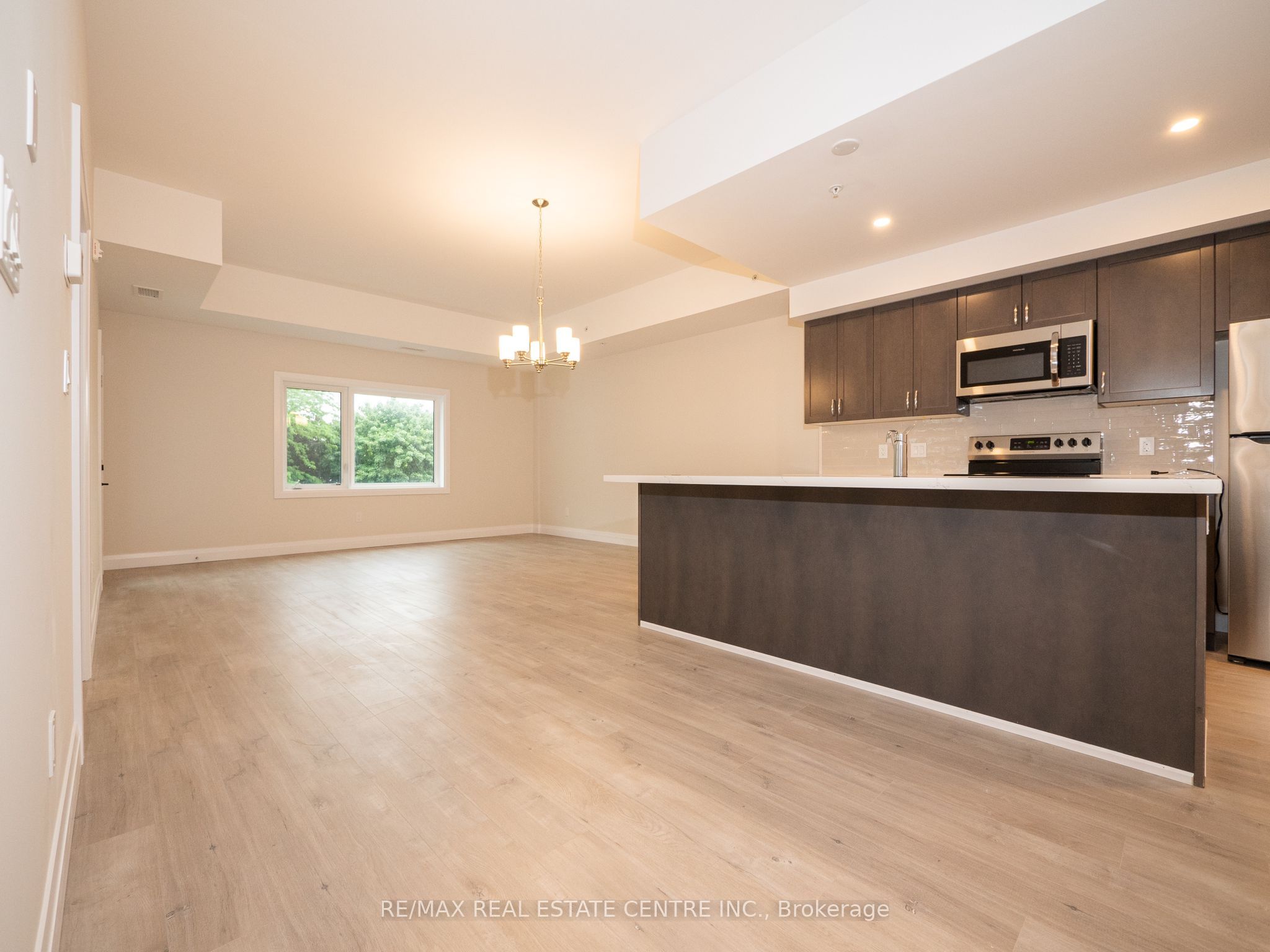 Unit 201 - 4514 Ontario Street, Lincoln 4