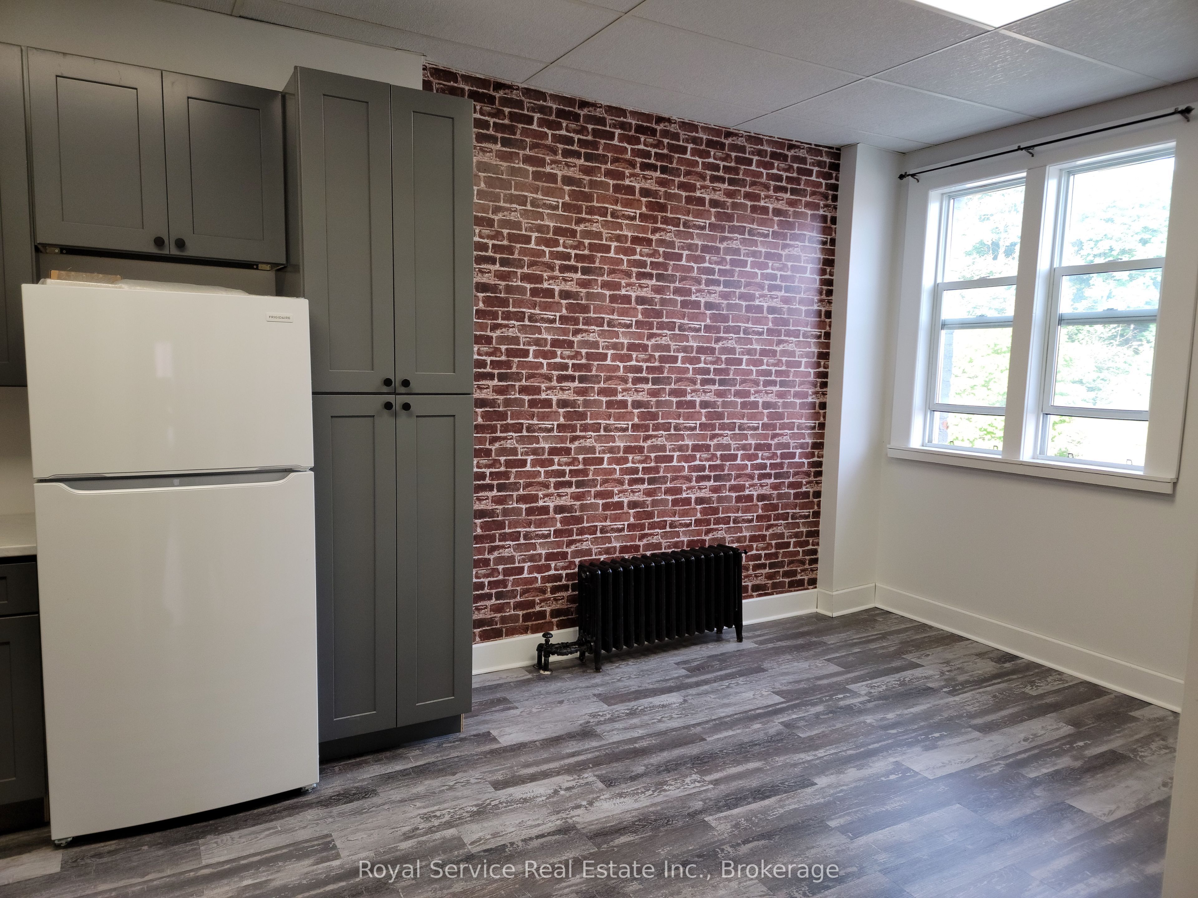 Unit 2 - 18 Walton Street, Port Hope 2