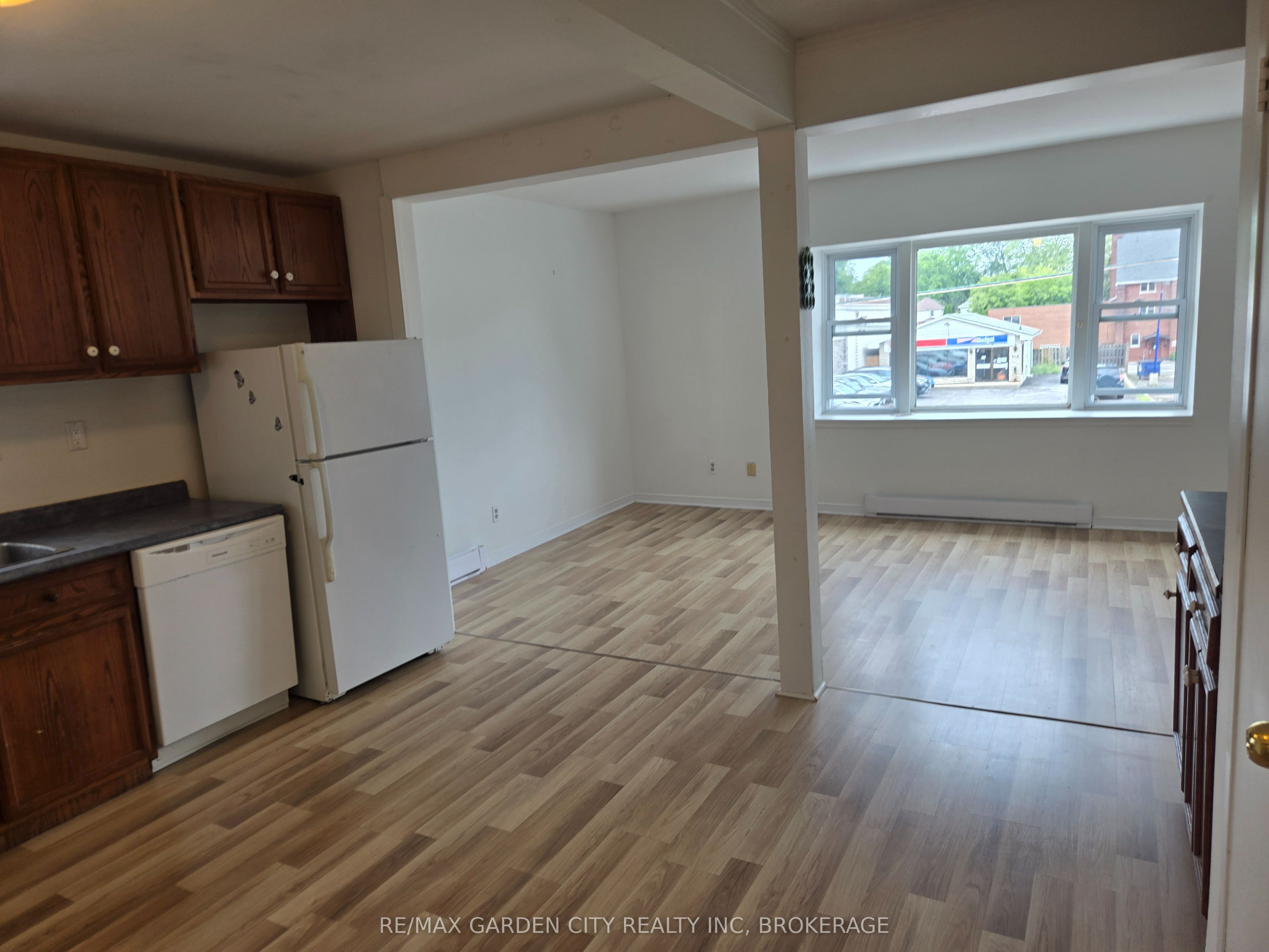 Unit 6 - 5126 Victoria Avenue, Niagara Falls 4