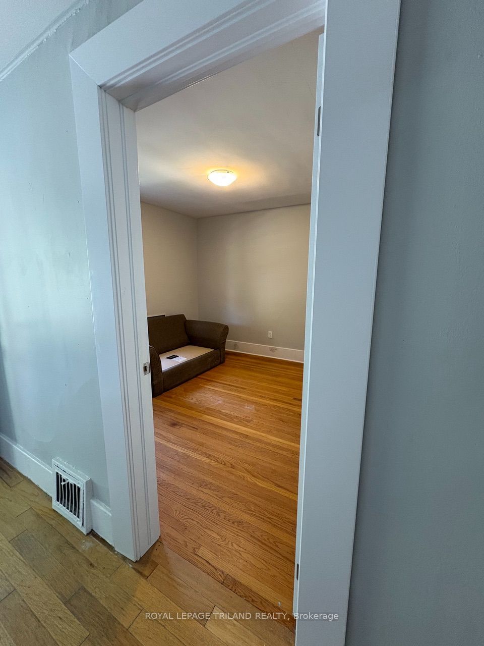 193 Huron Street, London 4
