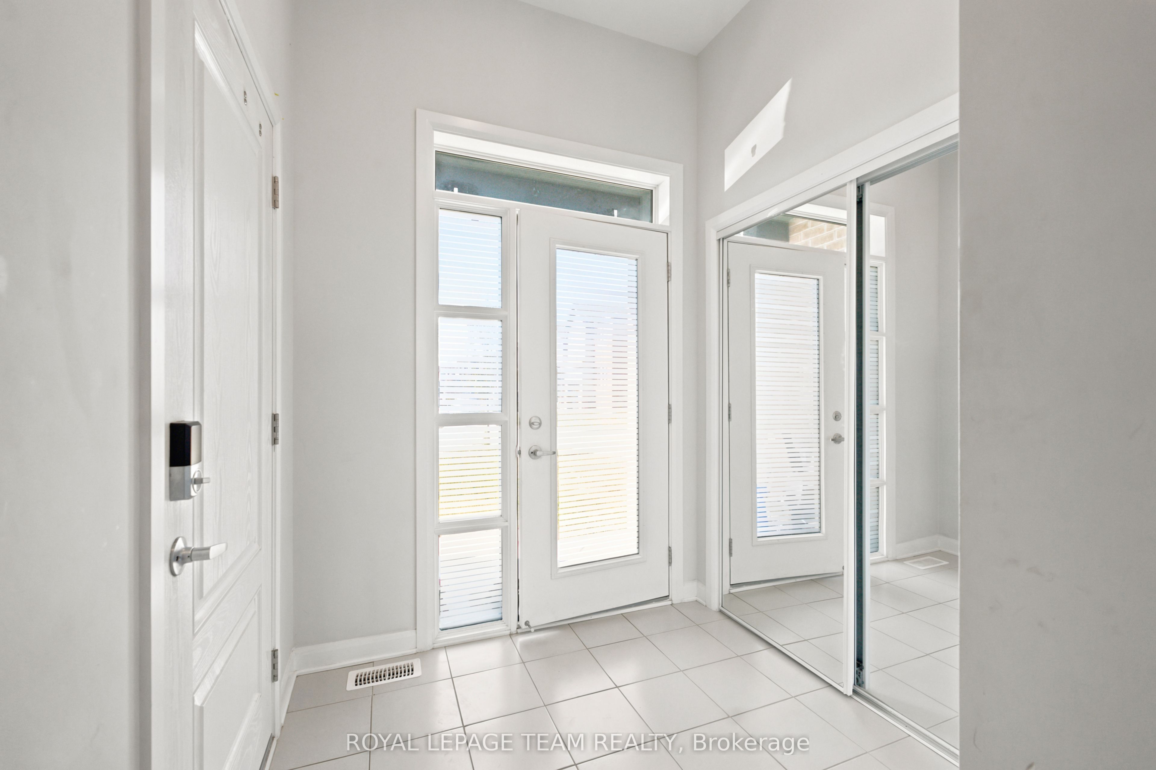 417 Silicon Way, Kanata 3