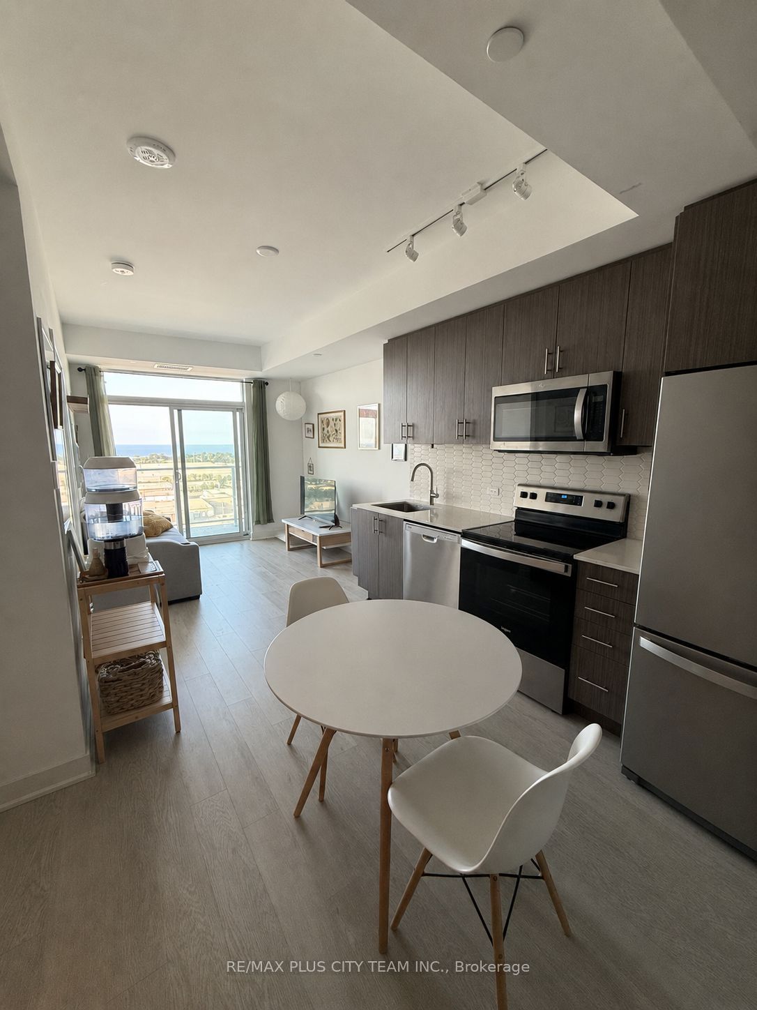 Unit 1512 - 2782 Barton Street, Hamilton 3