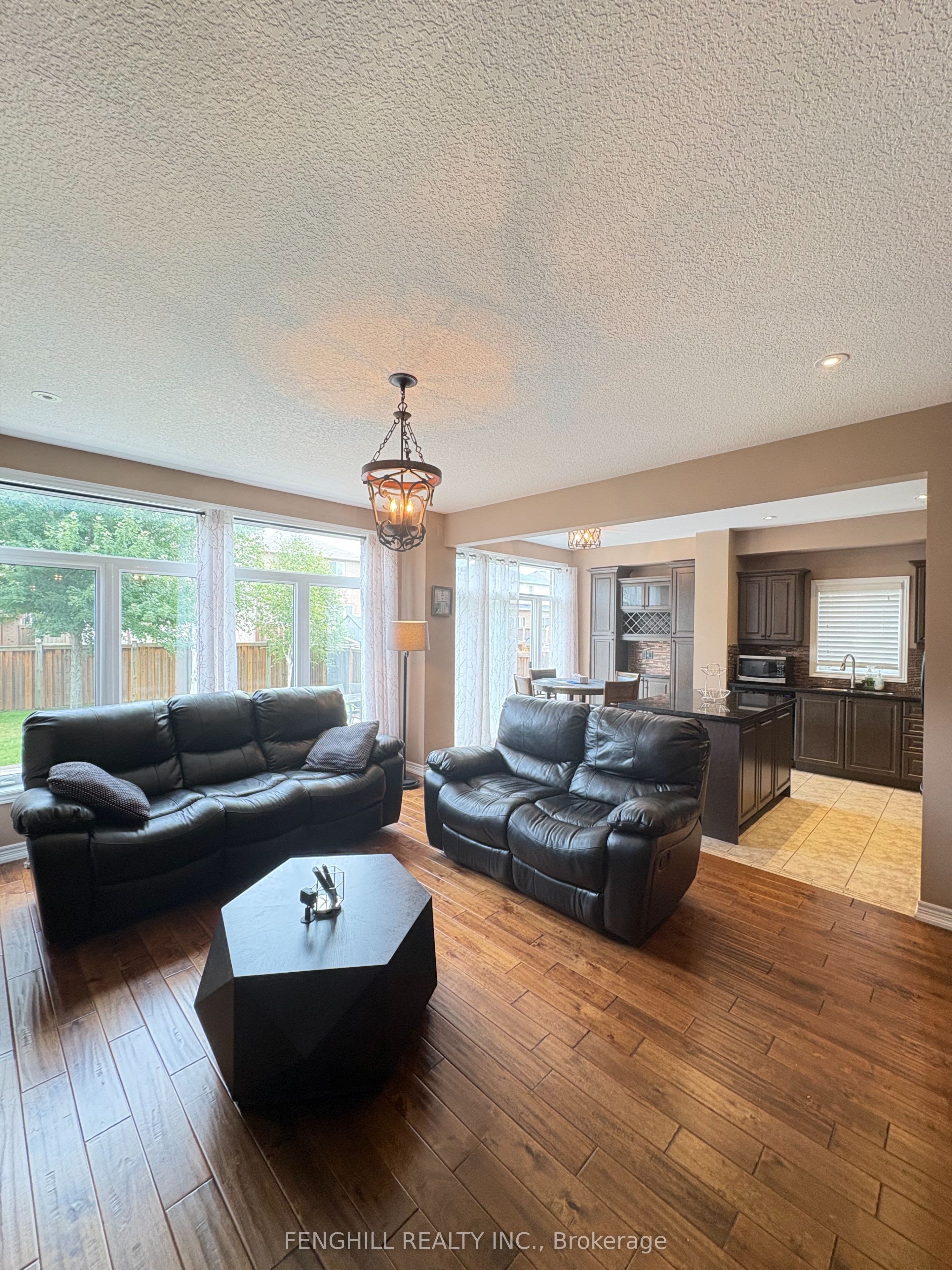 127 Vinton Road, Ancaster 5
