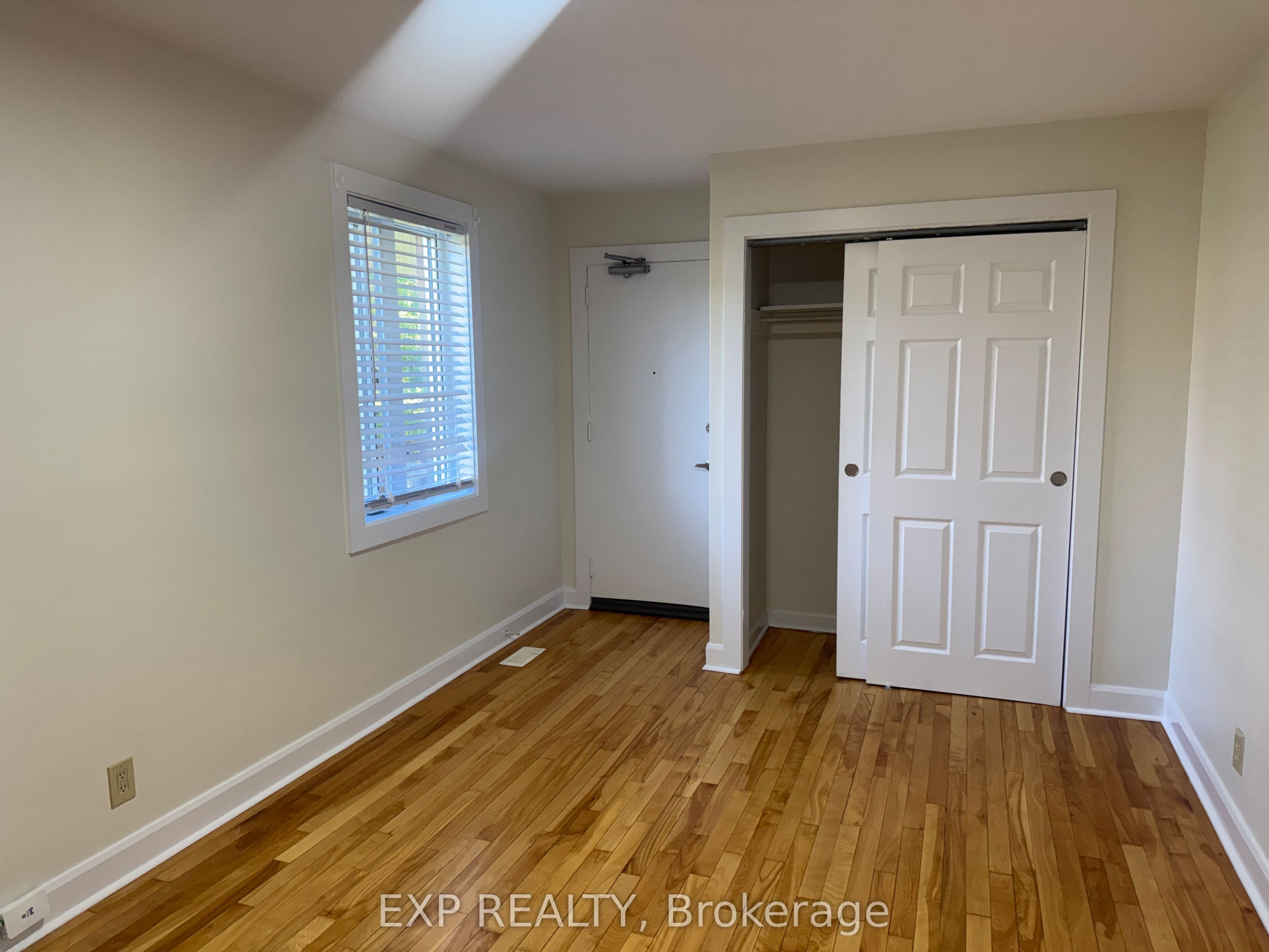 Unit 1 - 1268 Emperor Avenue, Ottawa 5