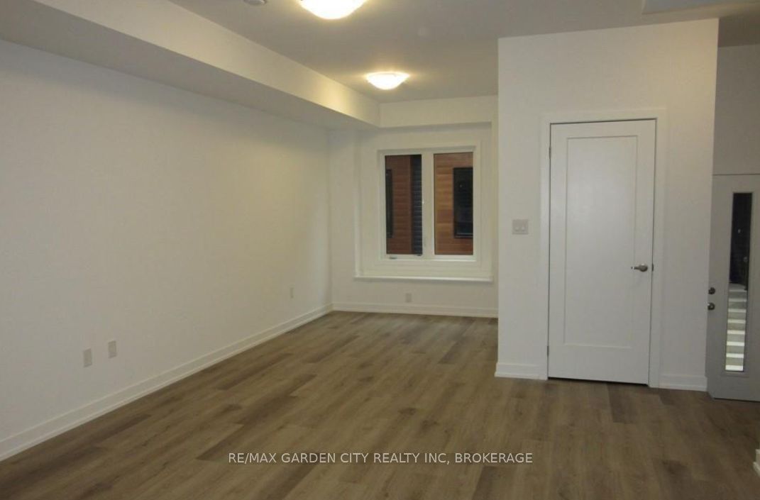Unit 322 - 781 CLARE Avenue, Welland 5