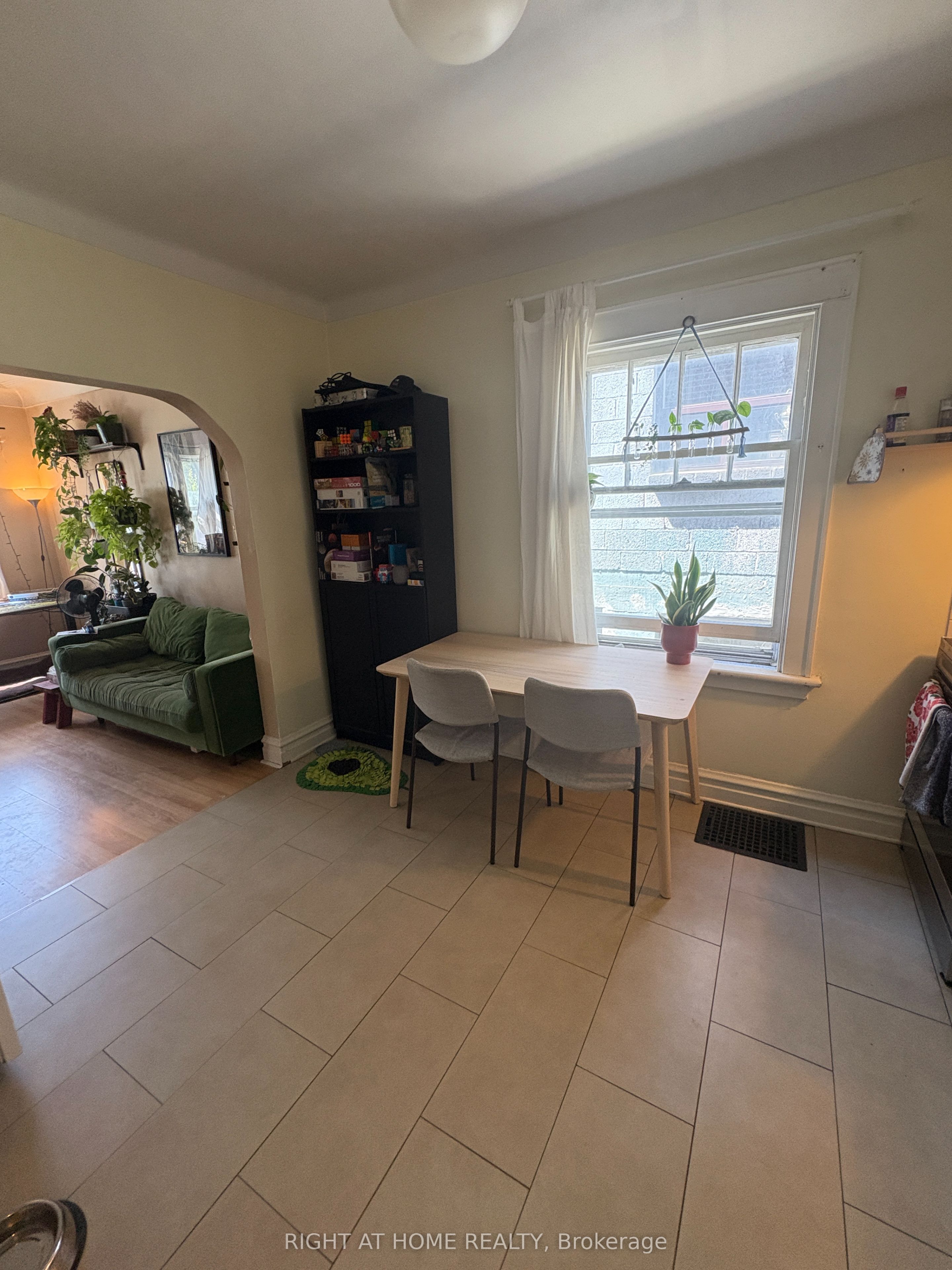 Unit a - 409 Preston Street, Ottawa 3
