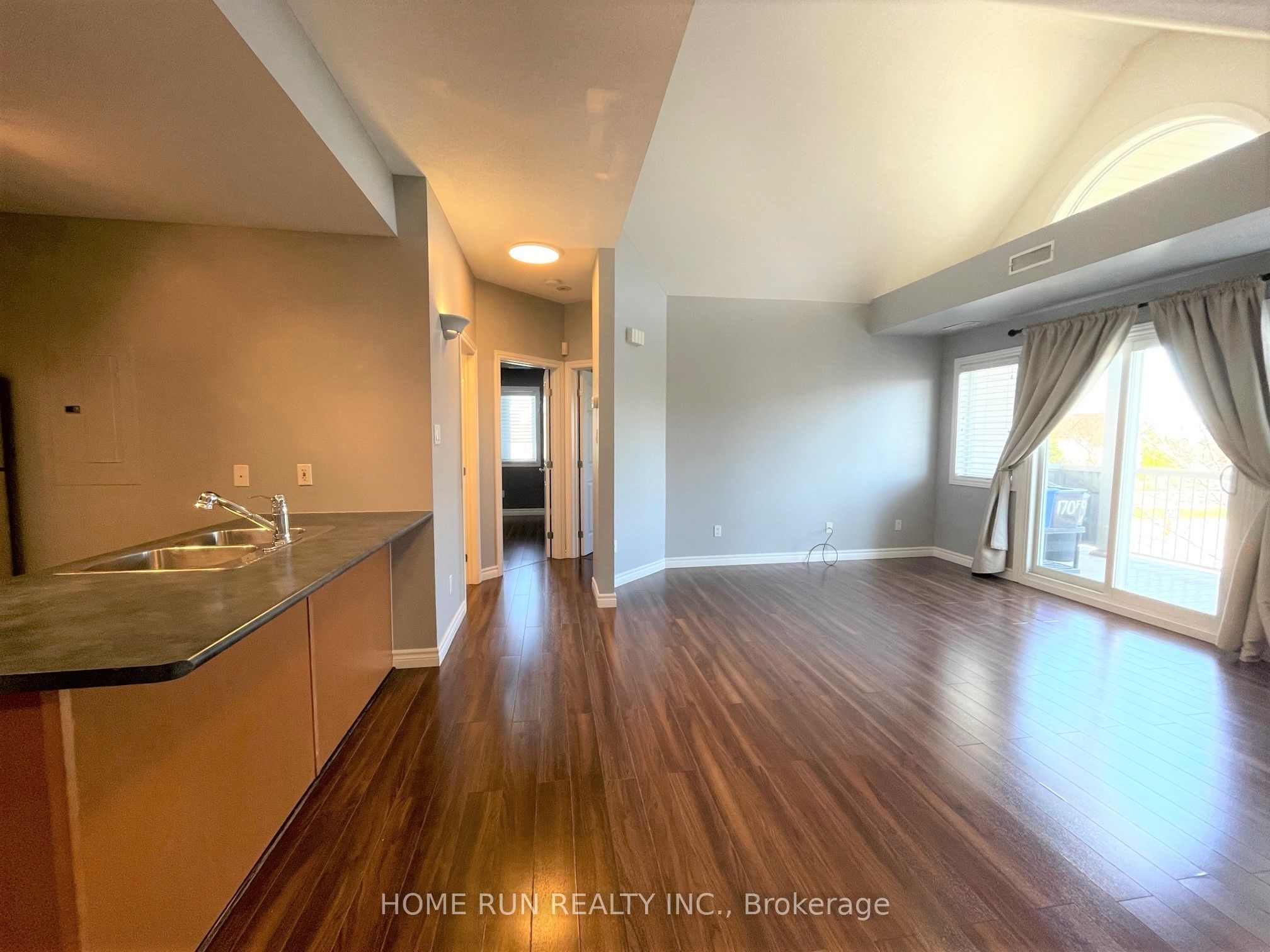 Unit F - 170 Waterbridge Drive, Nepean 5