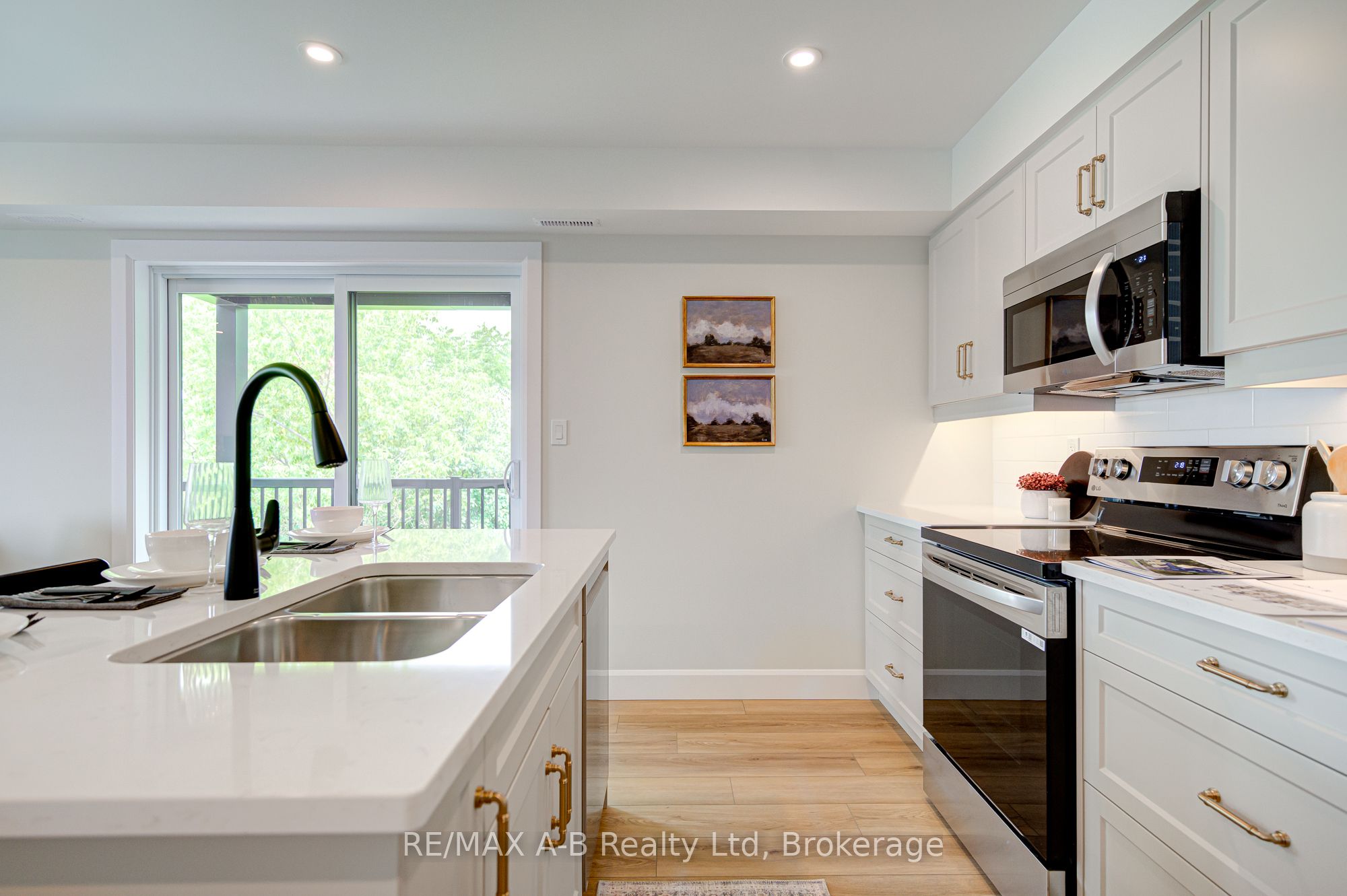 428 Queen Street, St. Marys 3