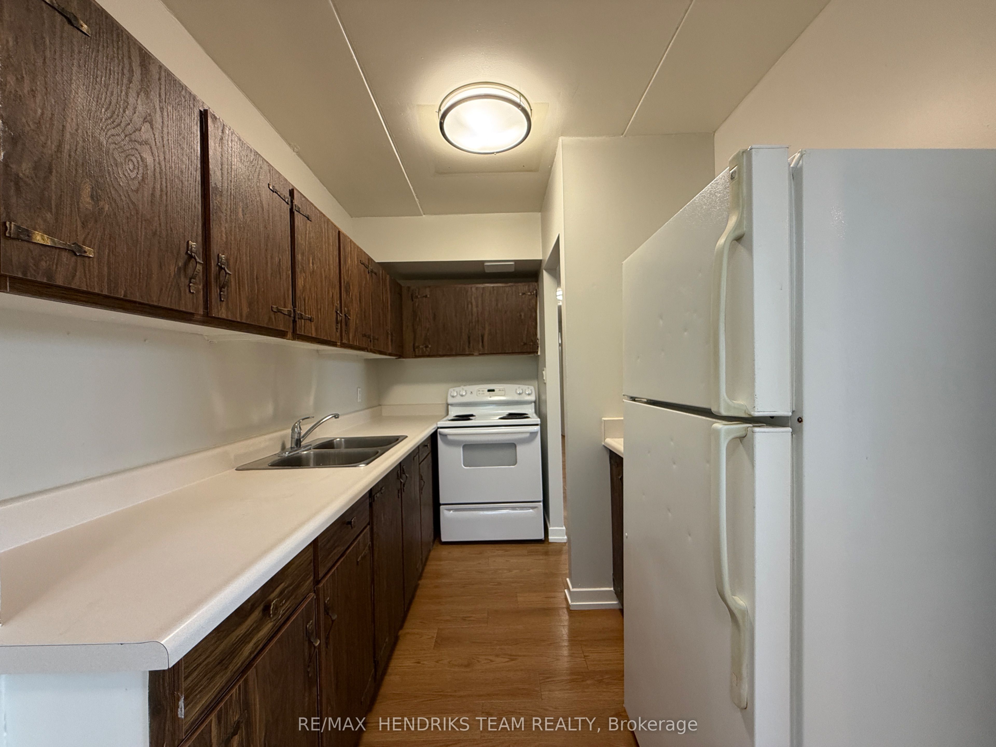 Unit B401 - 80 Rockwood Avenue, St. Catharines 3
